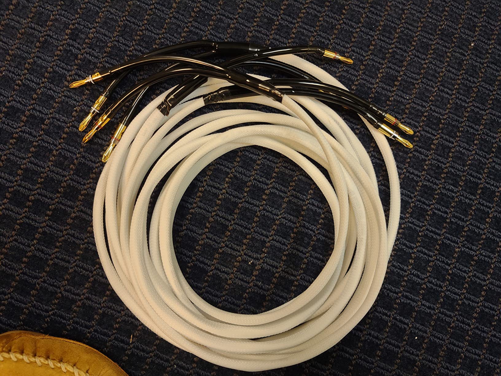 GEARit 12 Gauge Speaker Wire OFC, UL CL2 Rated 12 Gauge Wire 100 ft, Copper Wire with Polarity Mark, Speaker Cable for in-Wall Home Theater, Home, Car Stereo, Commercial Audio Systems (White, 2-Conductors) customer photo 2