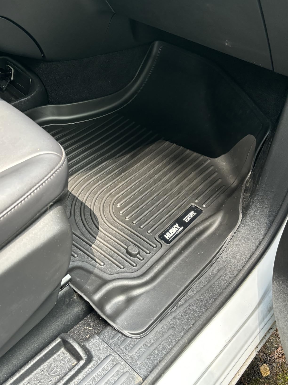 Husky Liners Weatherbeater Cargo Liner | Fits 2017-2025 Chrysler Pacifica; 2020-2021 Chrysler Voyager | Cargo, 1-pc. Black - 40241 customer photo 2