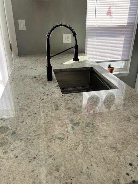 KRAUS Bolden Commercial Style 2-Function Single Handle Pull Down Kitchen Faucet in Matte Black, KPF-1610MB customer photo 2