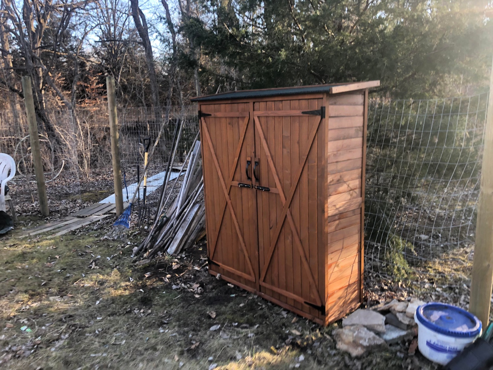 MCombo Outdoor Storage Cabinet with Shelves, Wood Garden Shed with Floor, Outside Tool Shed with 2 Lockable Doors for Yard Patio Lawn, 1400 (Natural) customer photo 2