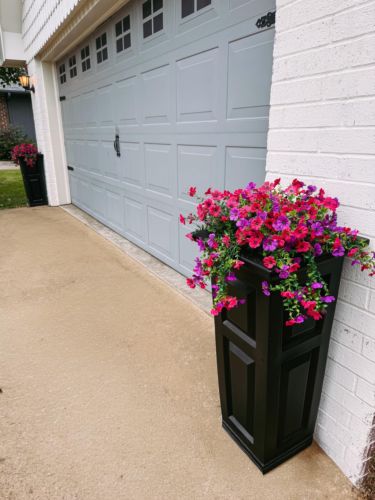 Mayne Nantucket 32-Inch Tall Planter - Self-Watering, Weather-Resistant Planter for Flowers customer photo 1