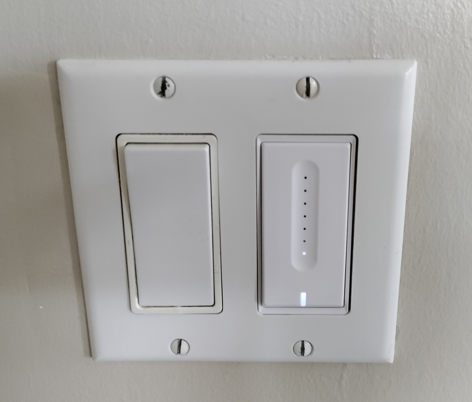 TREATLIFE Smart Dimmer Switch, Single-Pole Smart Switch for Dimmable Bulbs, 2.4GHz WiFi Smart Light Switch Works with Alexa and Google Home, APP Remote Control, Neutral Wire Required customer photo 2