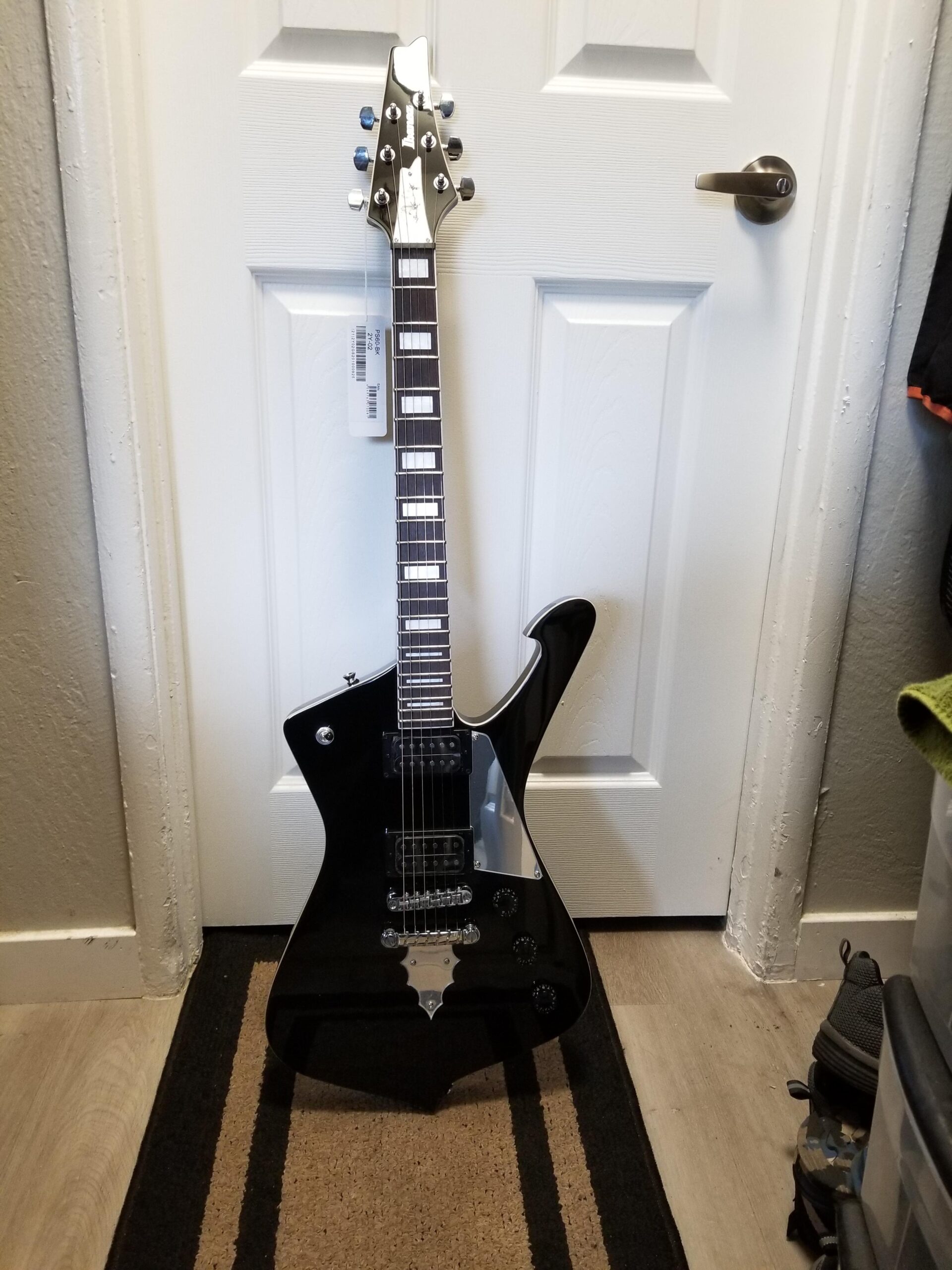 Epiphone PS60 Paul Stanley Signature Electric Guitar, Black customer photo 1