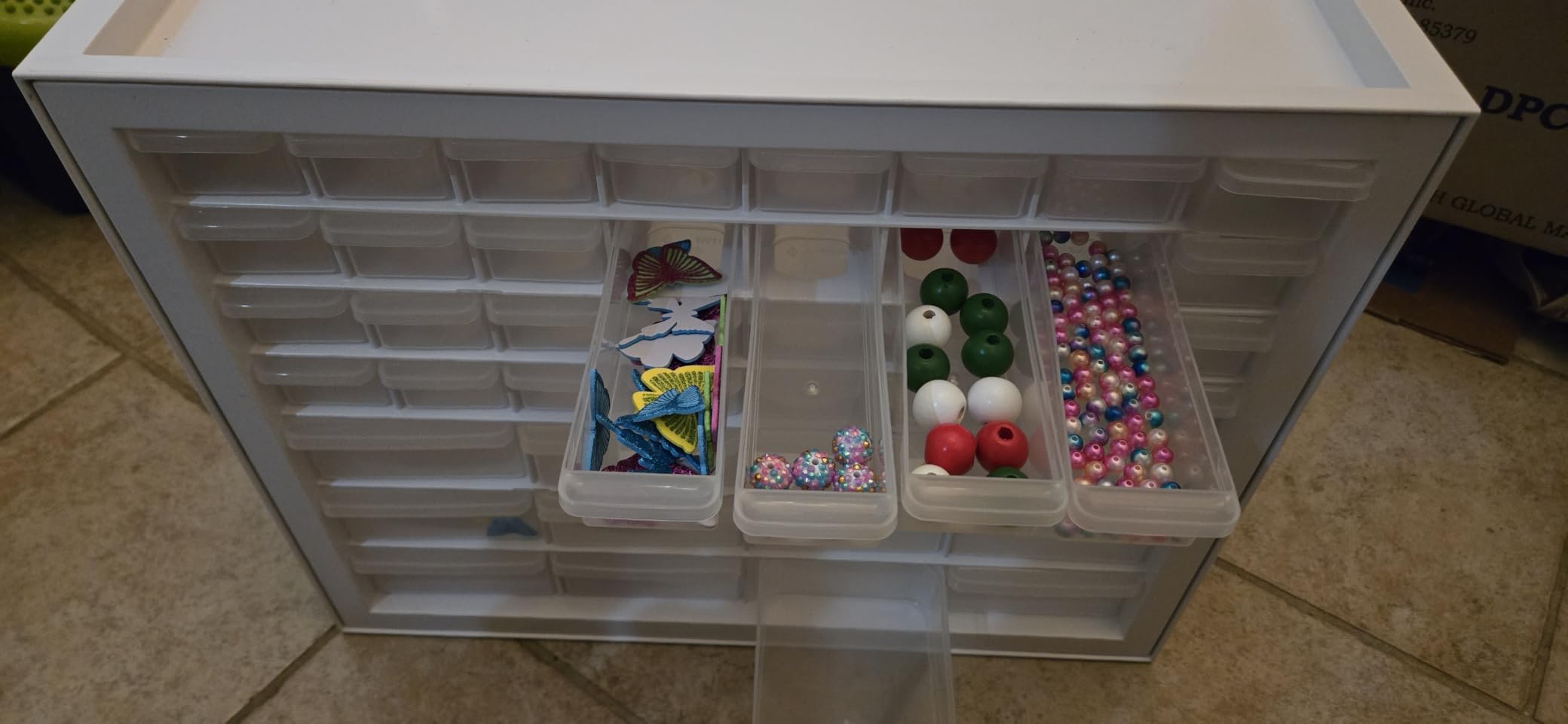 IRIS USA 64-Drawer Screw Organizer, Made in USA, Storage Chest for Charms, Beads, Craft, Scrapbook & Hobby Supplies, Hardware, Screws, Nuts & Bolts, Garage Tools, Teacher Toolbox, White customer photo 1