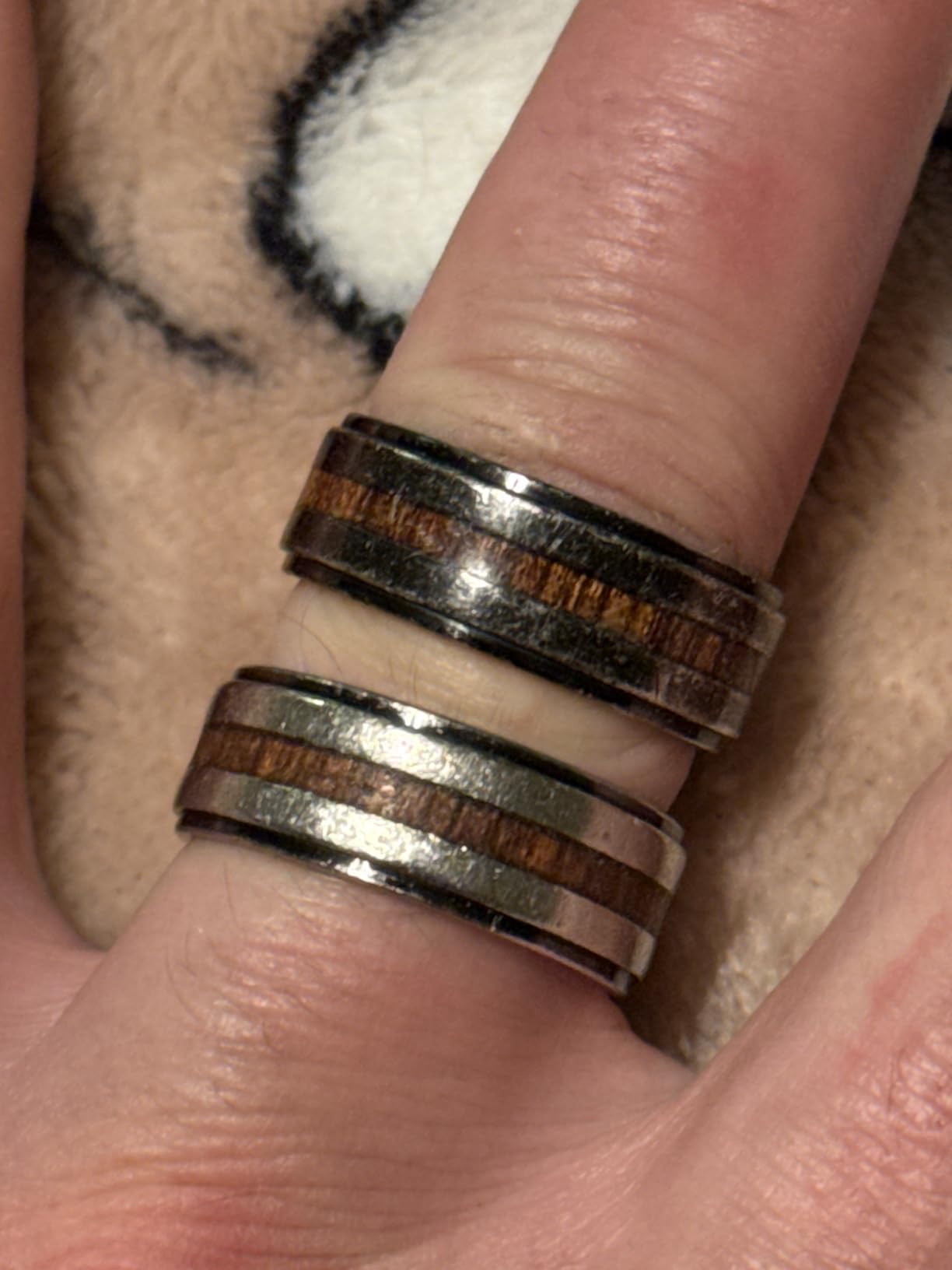 Titanium Wedding Band for Men 7-8mm Black/Silver/Gold Titanium Men Ring with Koa/Maple Wood Inlay, Wooden Wedding Ring for Men Women Comfort Fit Size 6-14 customer photo 2