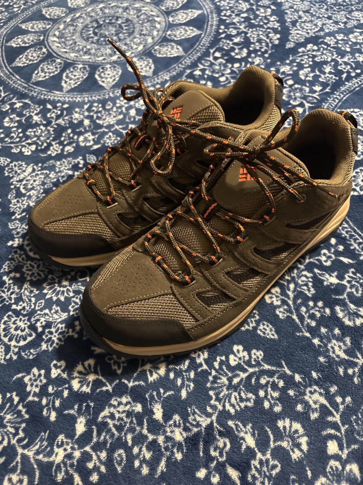 Columbia Men's Crestwood Hiking Boots customer photo 1