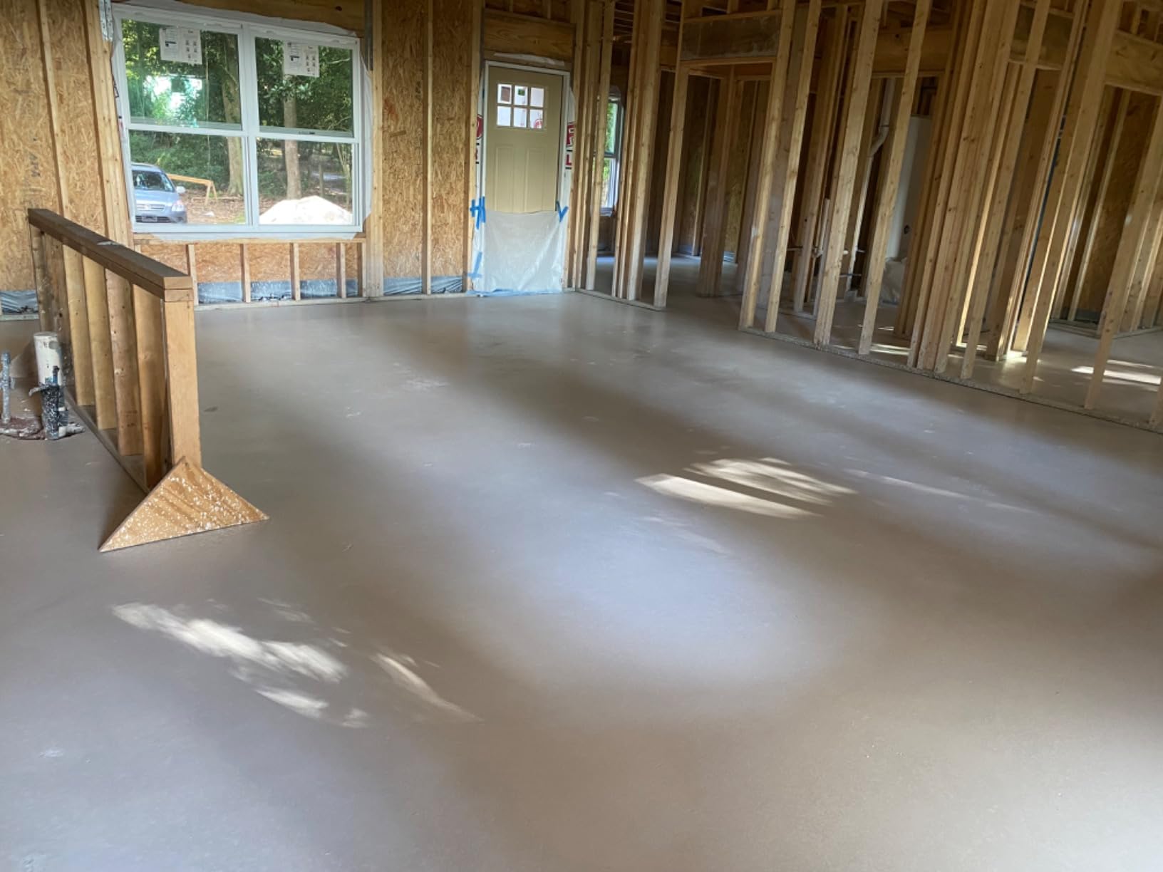 INSL-X TuffCrete Waterborne Acrylic Concrete Stain Paint, Desert Sand, 1 Gallon customer photo 2