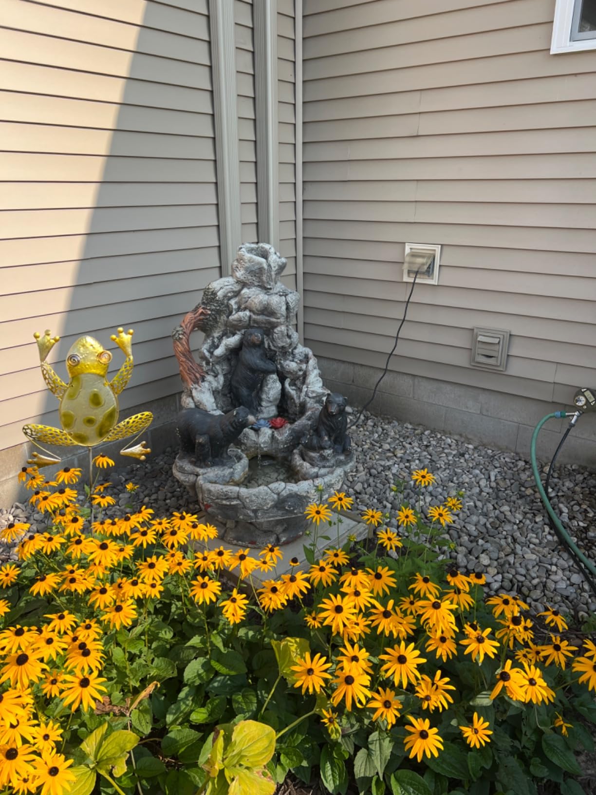 Submersible Water Pump Ultra Quiet with Dry Burning Protection 160GPH for Fountains, Hydroponics, Ponds, Aquariums & More customer photo 1