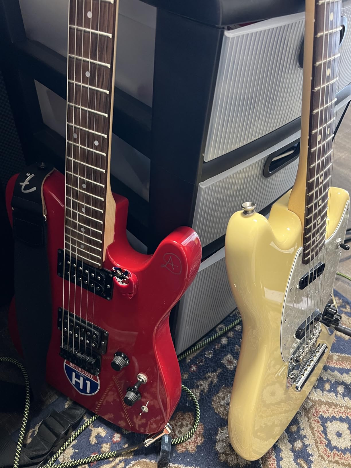 Fender American Performer Mustang Electric Guitar, Vintage White with Rosewood Fingerboard customer photo 1