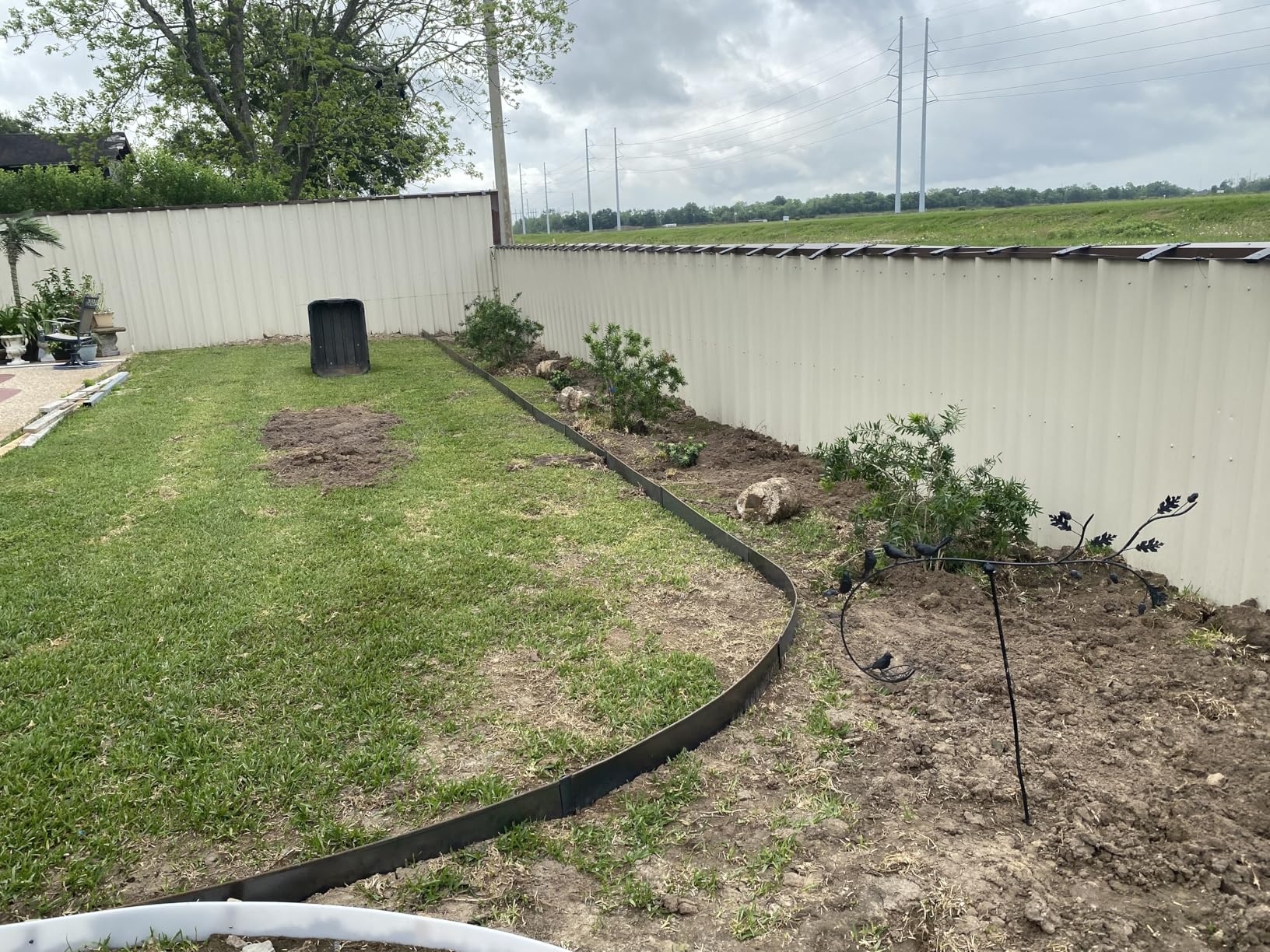 Edge Right - Hammer-in Landscape Edging - 48-inch Strips - 6-inch Depth 1/4-inch Rounded top COR-Ten Steel (5 Pack) customer photo 2