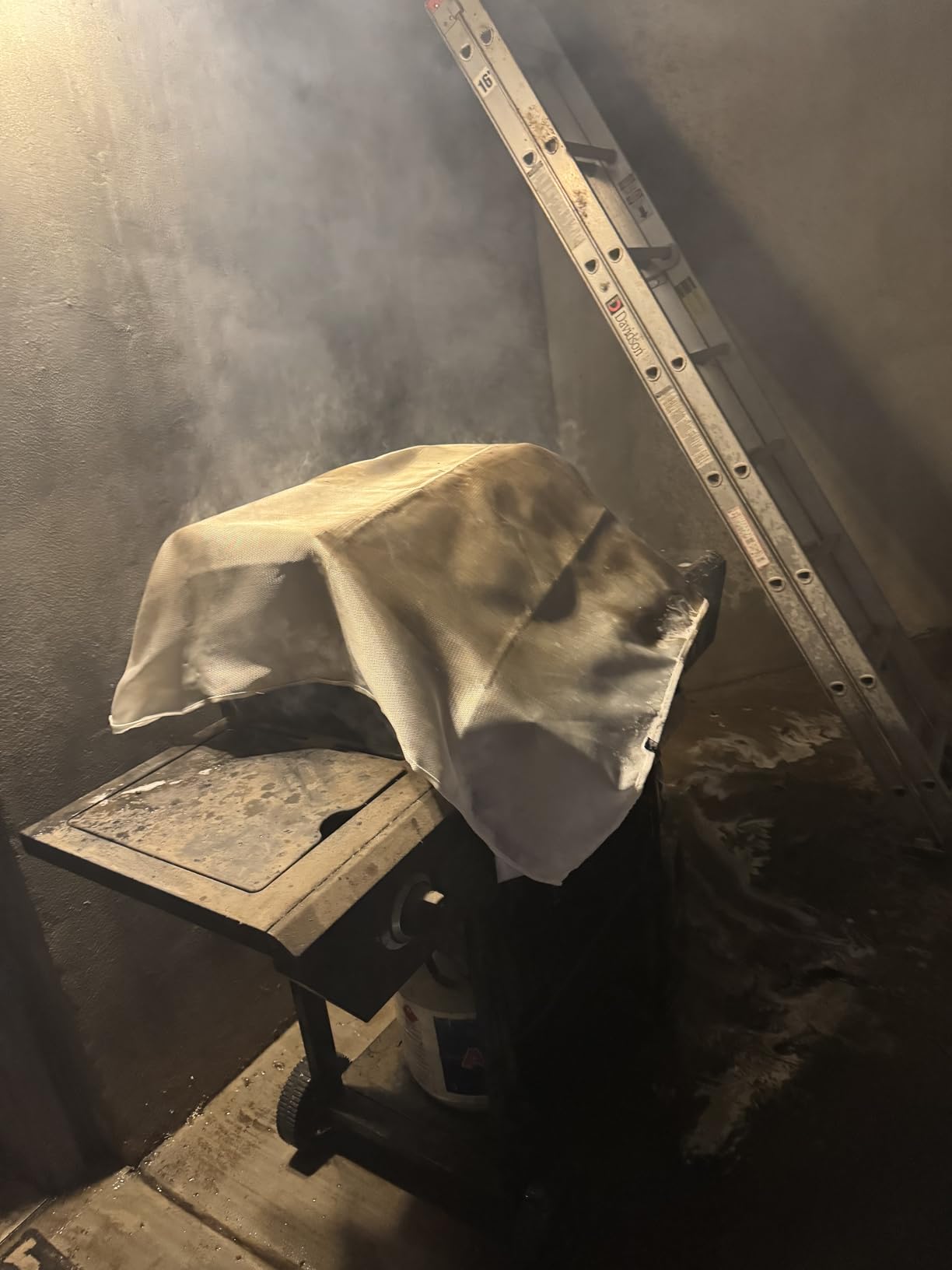 Fire Blanket for Home and Kitchen, Emergency for Small Fire, Reused, Easy Use (2 pcs) customer photo 1