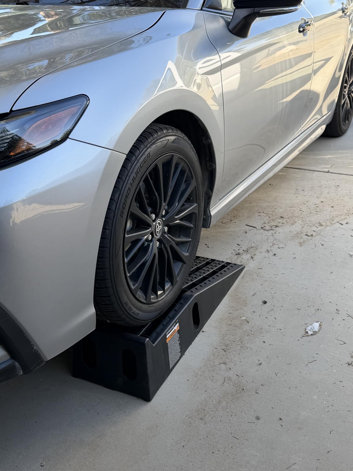 Ironton Poly Car Ramp Set, 12,000-Lb. GVW, 35.5in.L x 12in.W, 2-Pc. | High-impact construction, 6,000-lb. capacity per ramp, Non-skid tread, Rubber feet, Fits cars/SUVs/trucks/vans customer photo 2