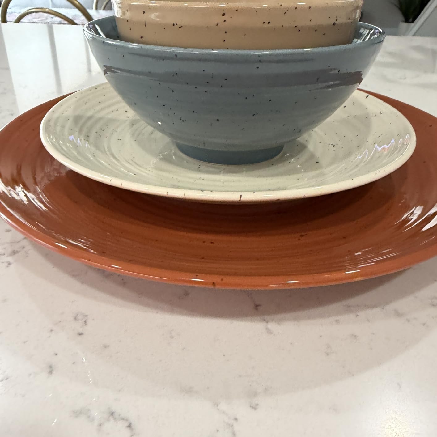 Sango Siterra Artist's Blend 16-Piece Stoneware Dinnerware Set for 4, Green, Cream & White Glossy Dishes with Speckles, Ceramic Plates and Bowls Sets for Everyday Dining, Microwave & Dishwasher Safe customer photo 2