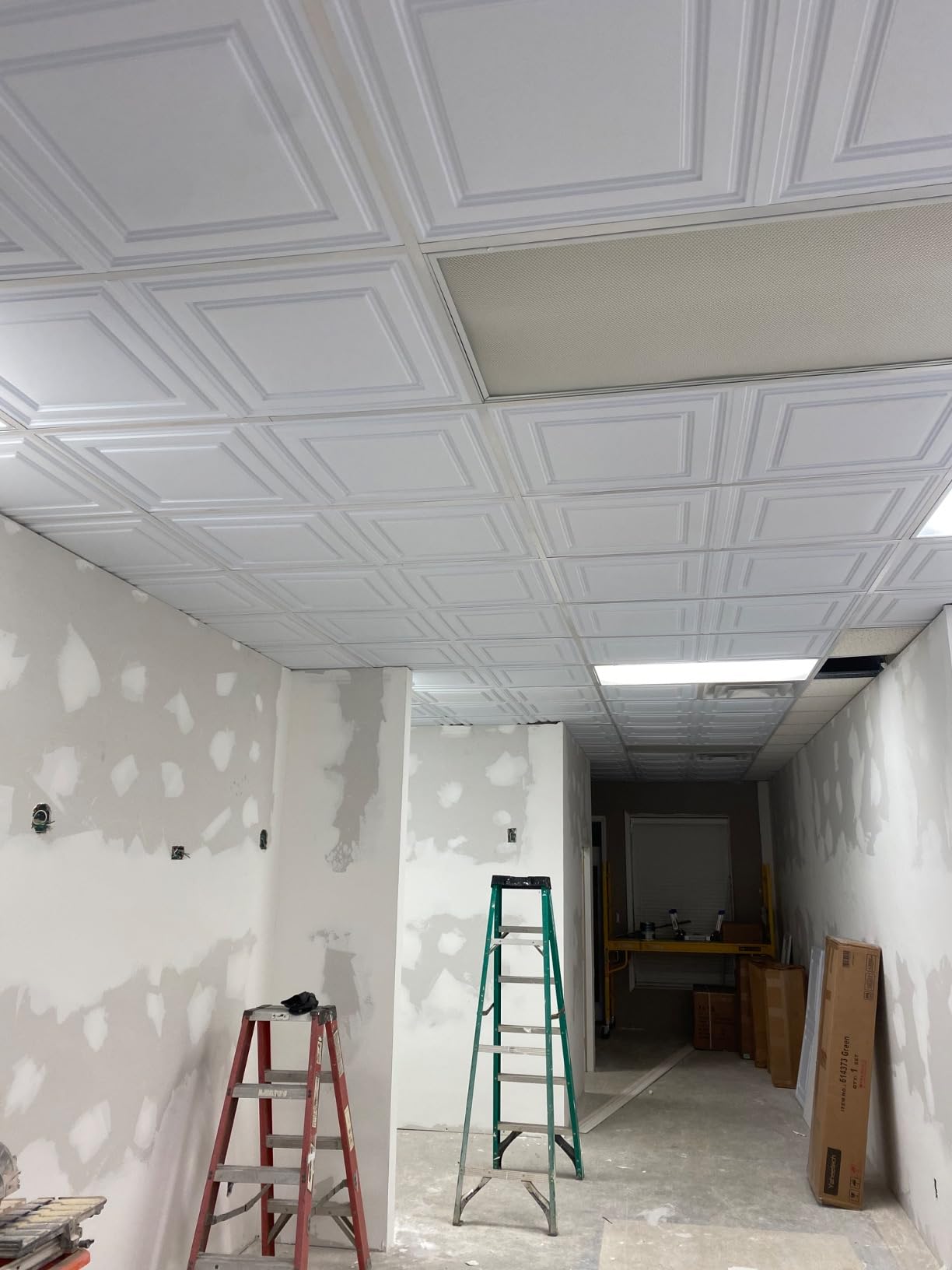 12 pc Stratford Ultra-Thin Feather-Light 2x4 Lay in Ceiling Tiles - for Use in 1