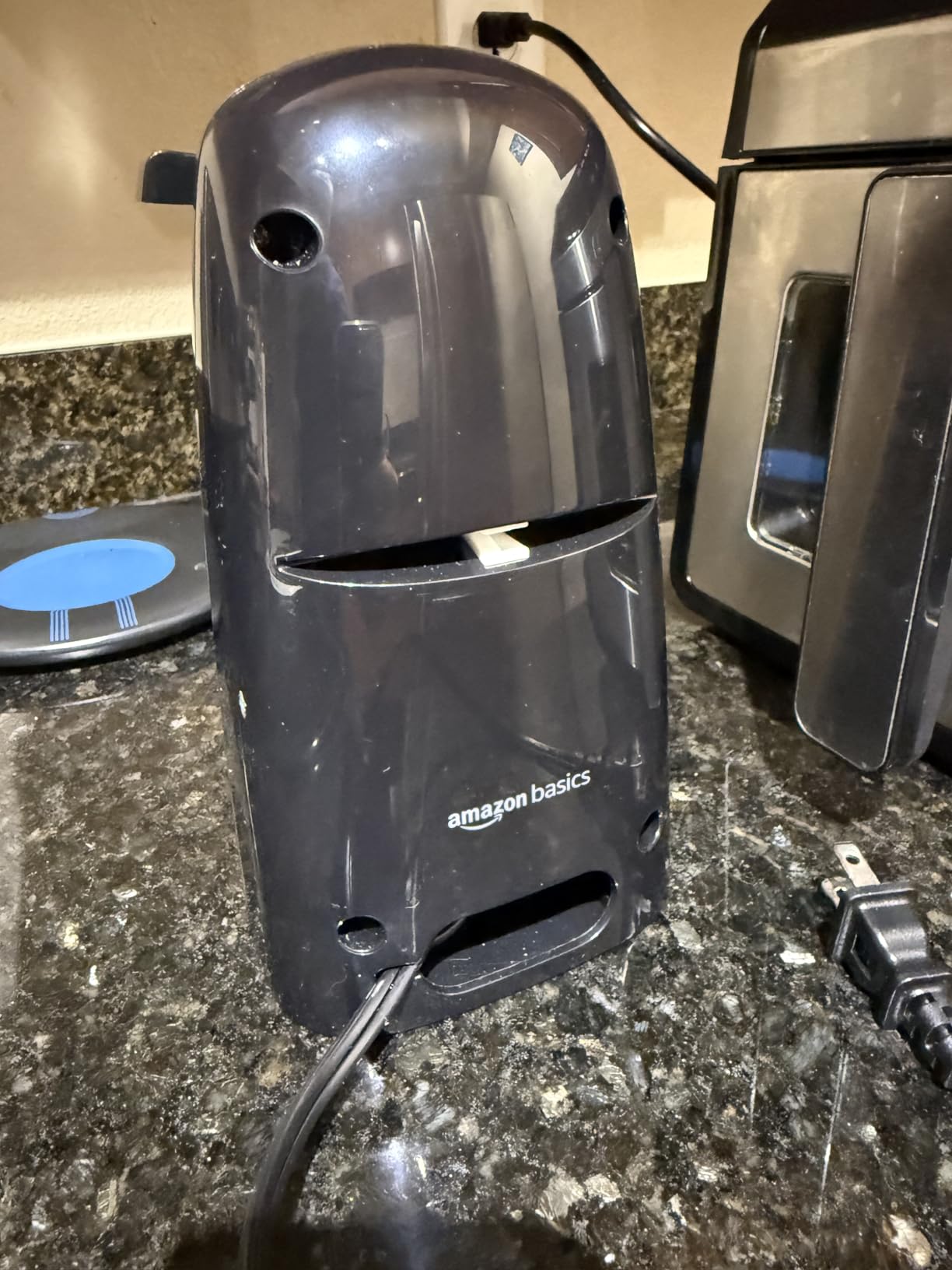 Amazon Basics 3-In-1 Electric Can Opener, Bottle Opener and Knife Sharpener with Stainless Steel Blade, Magnetic Lid Holder, Safe, Easy to Use, Powerful, Sleek Design, 50W, Black customer photo 2