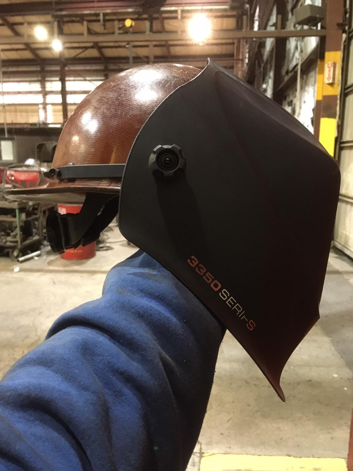 Lincoln Electric K3034-4 VIKING 3350 Auto Darkening Welding Helmet with 4C Lens Technology, Matte Black, extra large customer photo 2