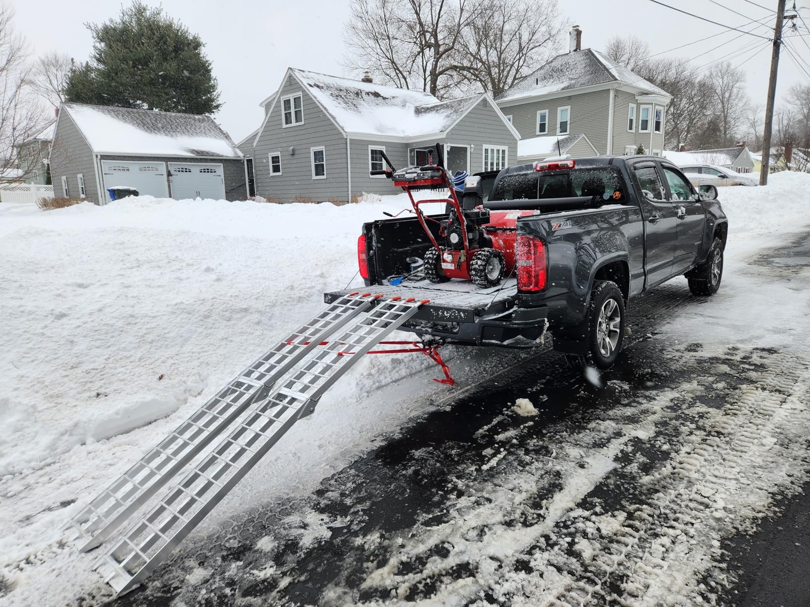 ATV Ramps for Pickup Trucks, 7.5 ft Folding Aluminum Truck Ramps 2 Pack, Crossbar Rungs Traction, Rubber-Tipped Fingers, Load Straps Included, 1,500 lb per Pair (750 Each), 89 x 12 in customer photo 1
