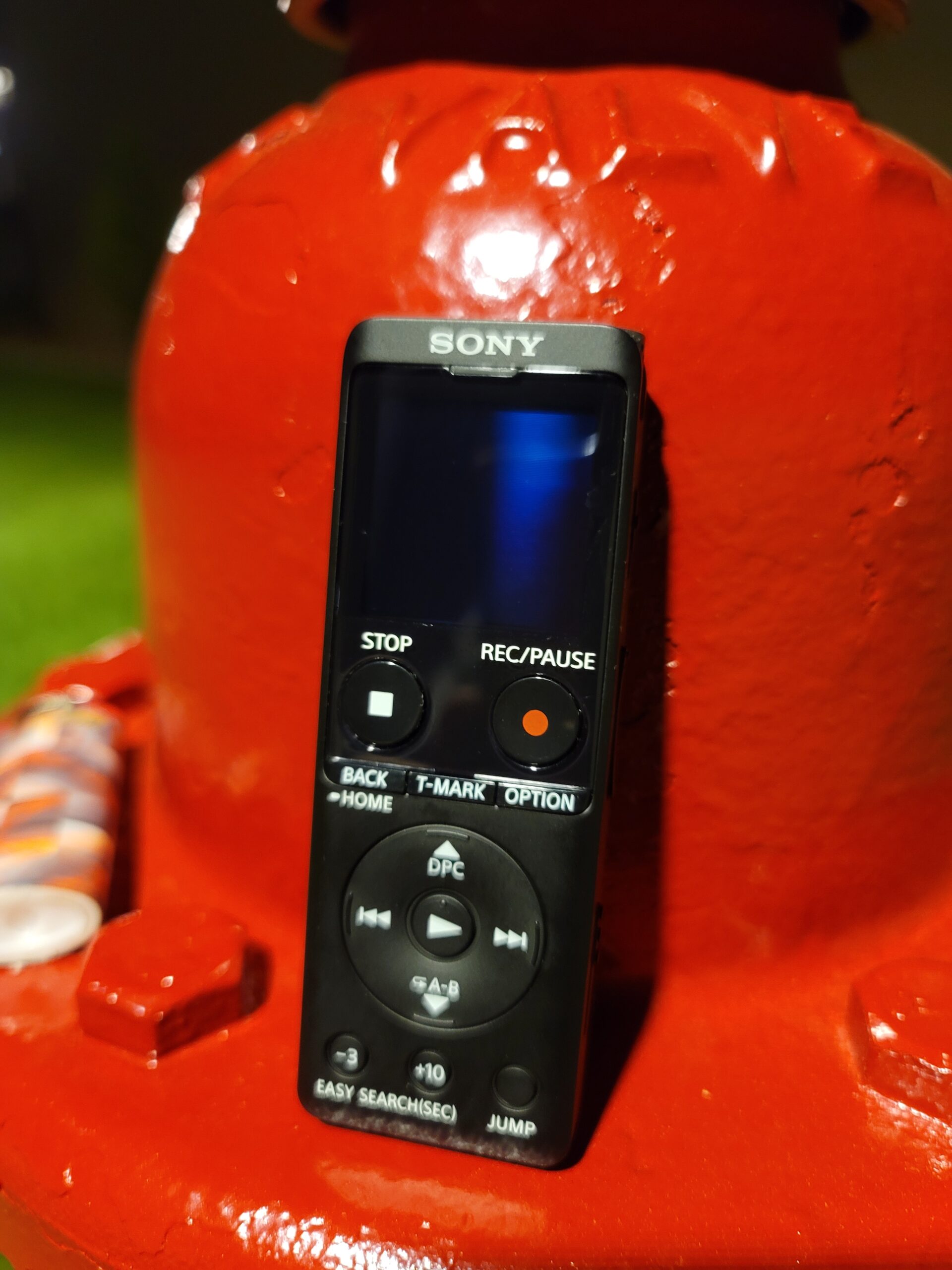 Sony ICD-UX570 Digital Voice Recorder, ICDUX570BLK, USB customer photo 1