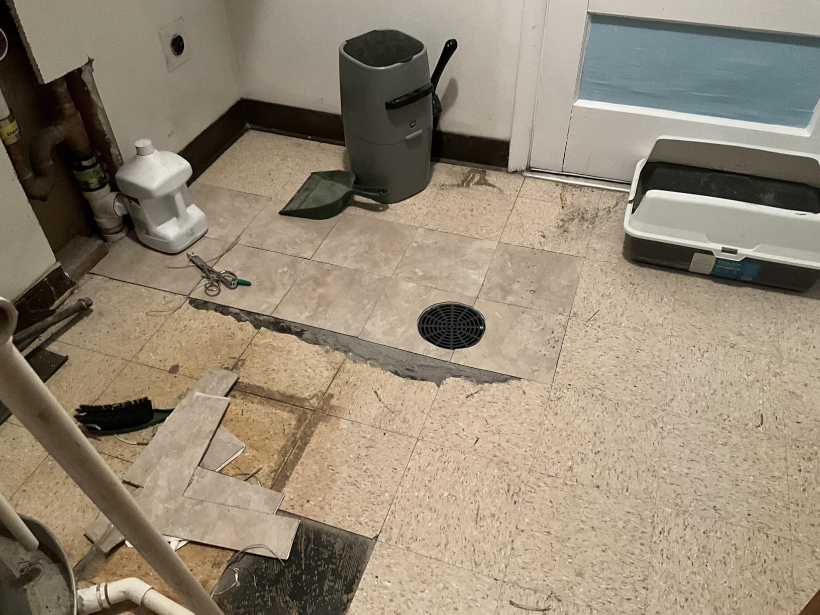 FloorPops FP3325 Canyon Peel & Stick Floor Tiles, Brown customer photo 2