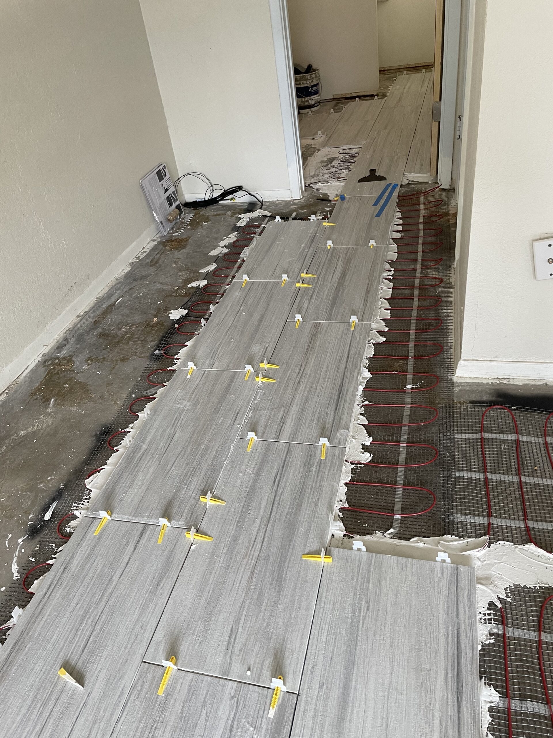 LuxHeat 10 sqft Floor Heating System, Prog Thermostat - 120V Heated Floor | 20in x 6.1ft Self-adhesive Mat, Alarm, UDG 7-Day Prog T/Stat w/ GFCI, Sensor | Floor Heat Mat For Bathroom, Tile & More customer photo 2