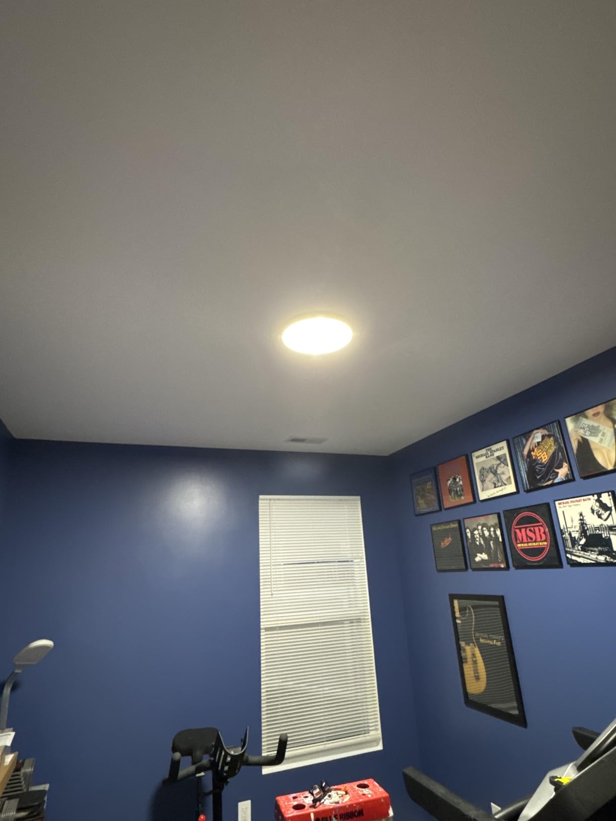 hykolity 12 Inch Selectable CCT LED Round Flat Panel Light, 3CCT | 24W 3000K/4000K/5000K, Edge-Lit Flush Mount Ceiling Light Fixture for Kitchen, Bedroom, Laundry and Closet Room, White customer photo 2