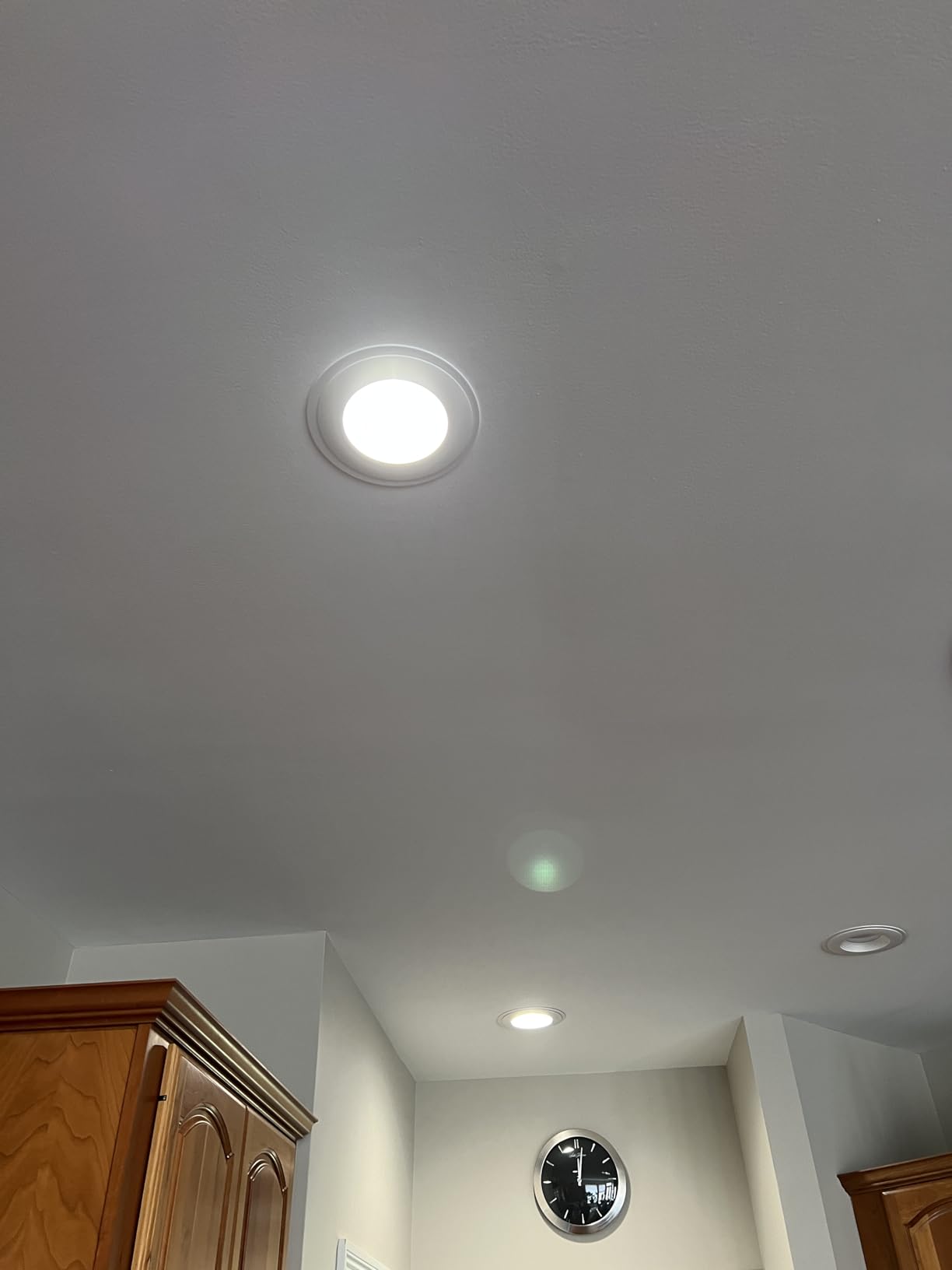 LUXRITE 5/6 Inch LED Recessed Retrofit Downlight, 14W=90W, CCT Color Selectable 2700K/3000K/3500K/4000K/5000K, Dimmable Can Light, 1100 Lumens, Wet Rated, Energy Star, Baffle Trim (4 Pack) customer photo 1