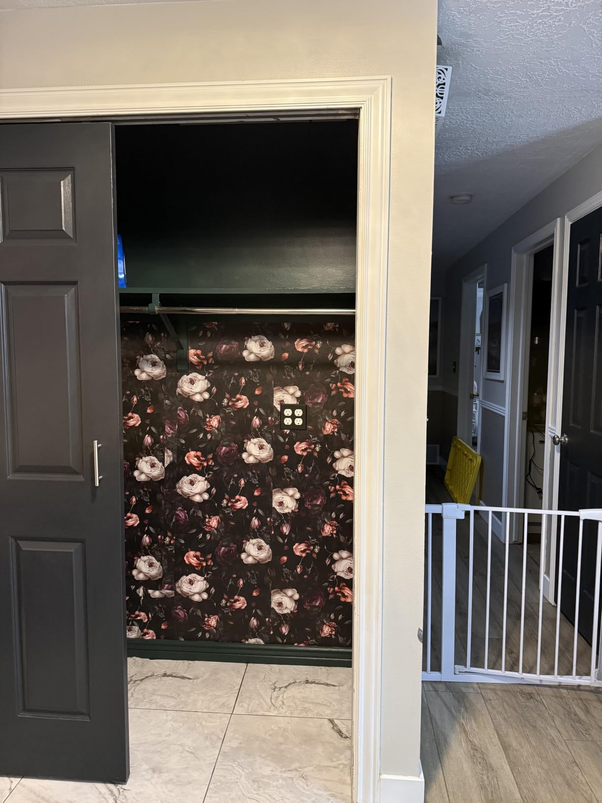 Art3d Smoothing Tool Kit for Applying Peel and Stick Wallpaper, Vinyl Backsplash Tile customer photo 1