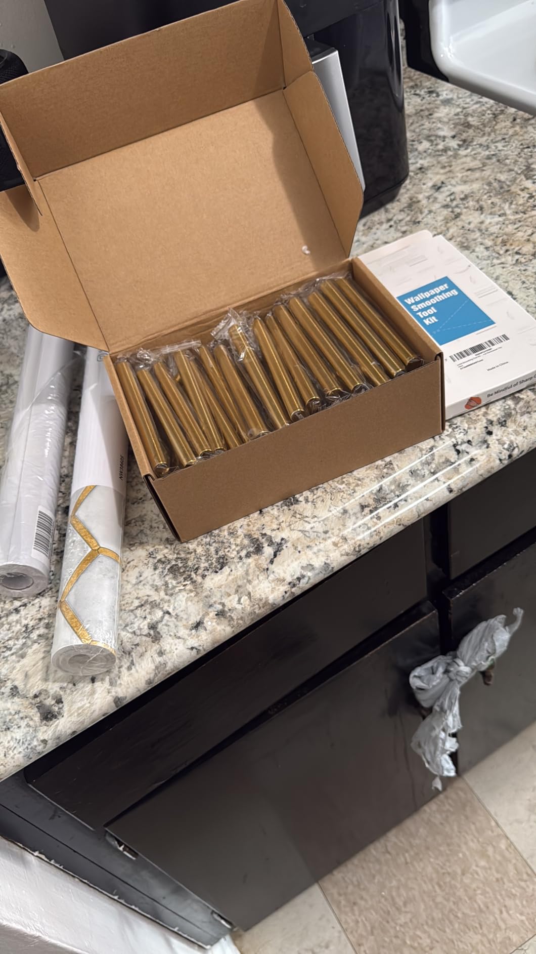 Art3d Smoothing Tool Kit for Applying Peel and Stick Wallpaper, Vinyl Backsplash Tile customer photo 2