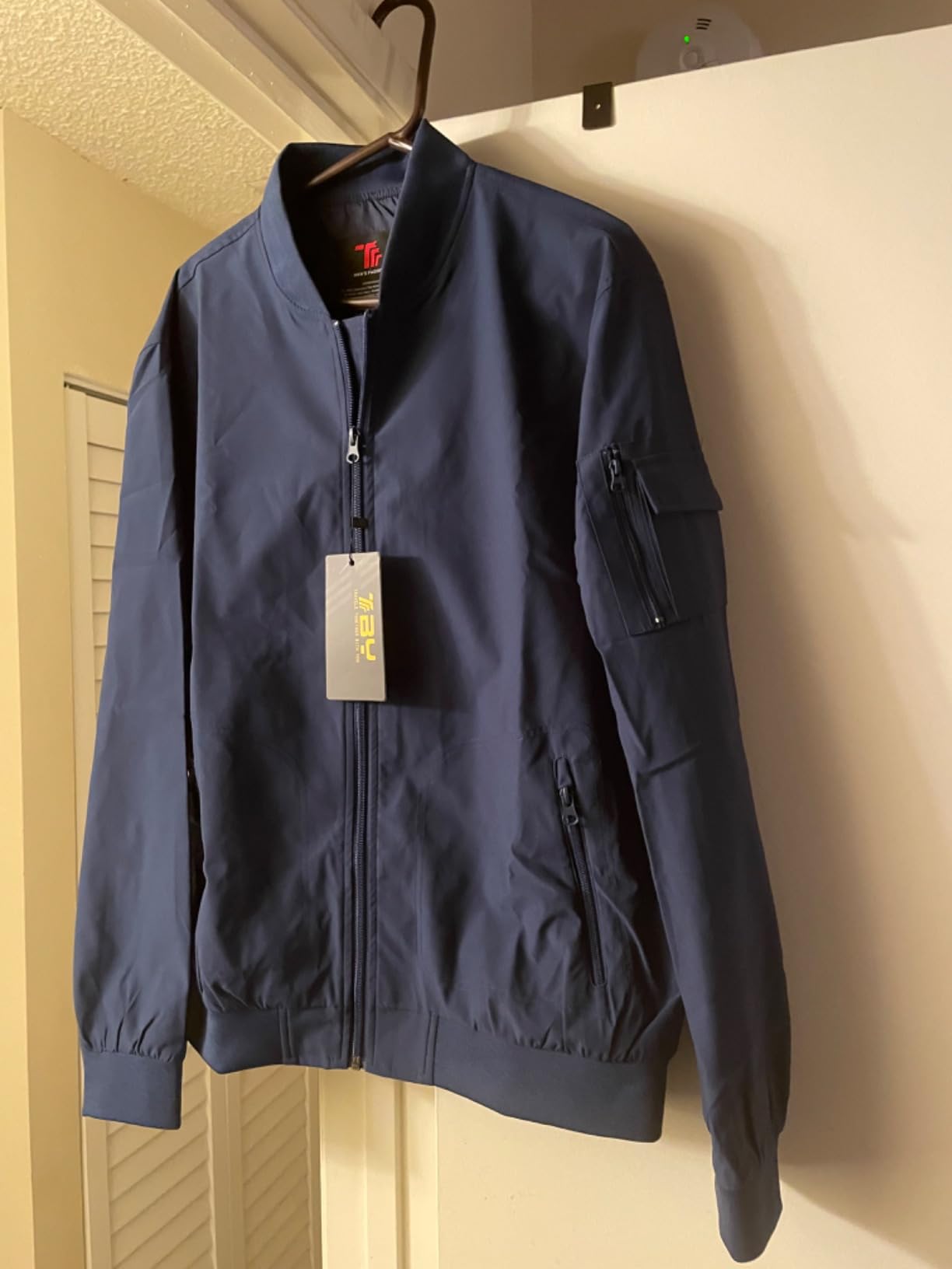 TBMPOY Men's Lightweight Bomber Jackets Light Windbreaker Casual Stylish Fall Golf Zip Up Dress Business Varsity customer photo 2