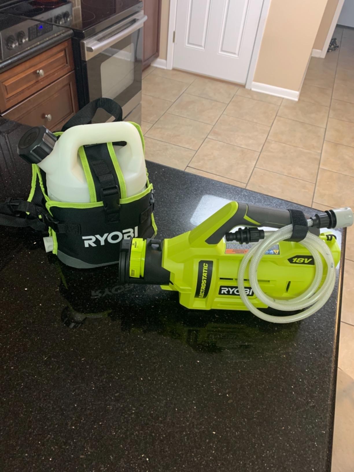RYOBI ONE+ 18V Cordless ELECTROSTATIC 1 GAL. Sprayer KIT with 2 2.0 AH Batteries and 1 CHA customer photo 1