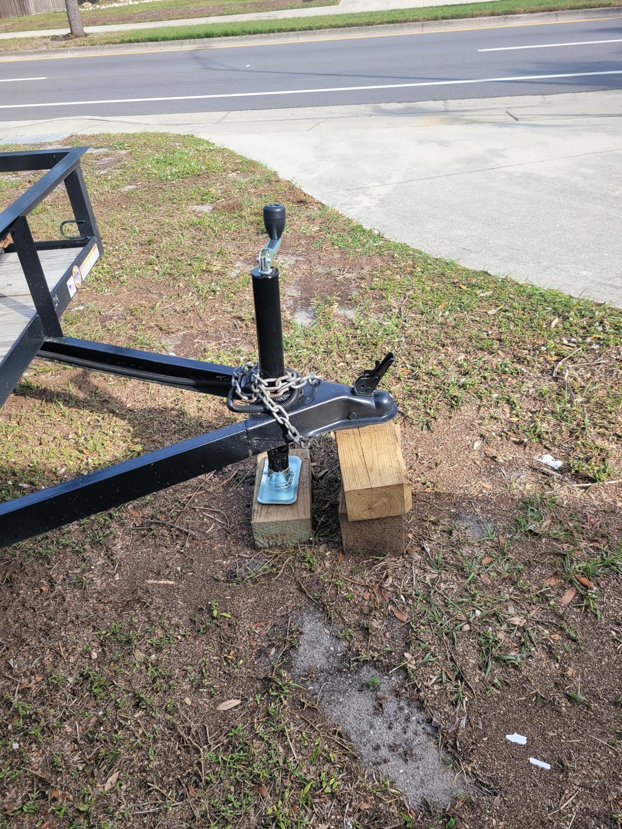 Bastion Distribution Top-Wind A-Frame Trailer Jack with Rectangular Footpad | 5000 lb Manual Crank Tongue Jack customer photo 1