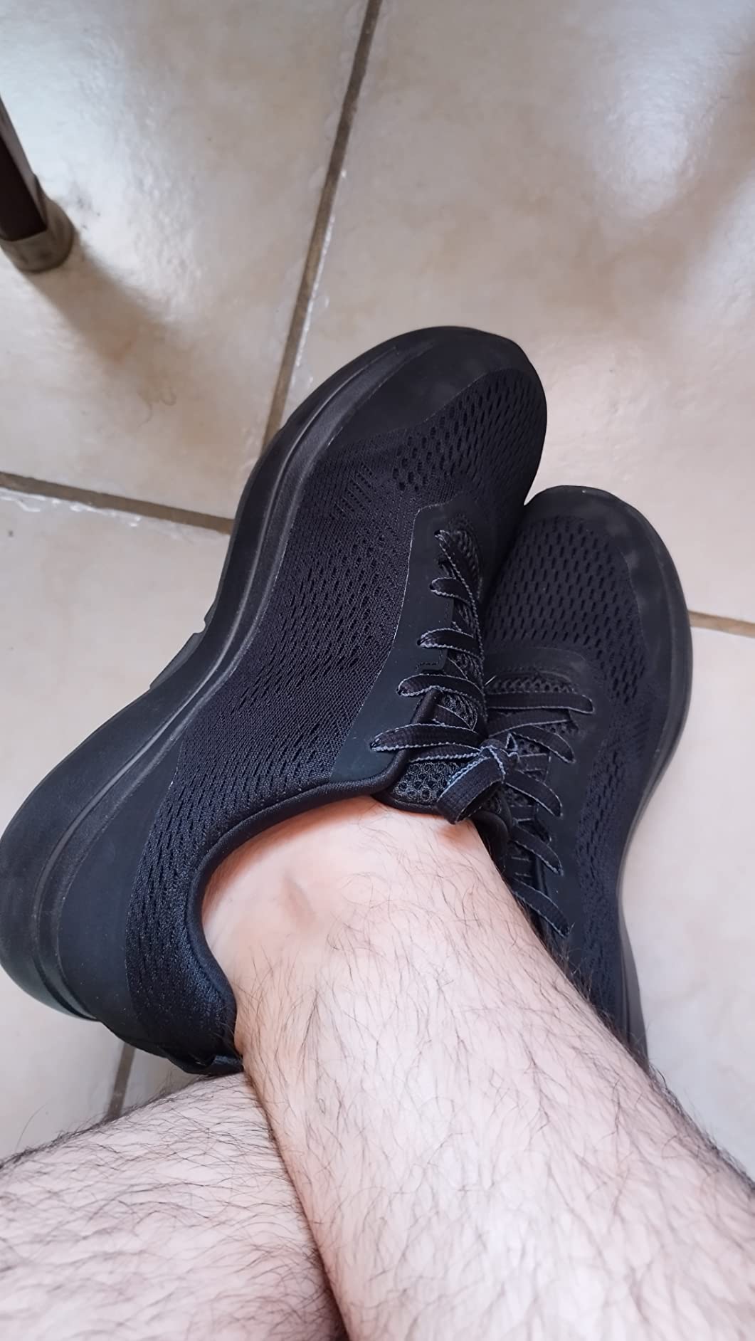 Skechers Men's Gowalk Arch Fit Athletic Workout Walking Shoe with Air Cooled Foam customer photo 2