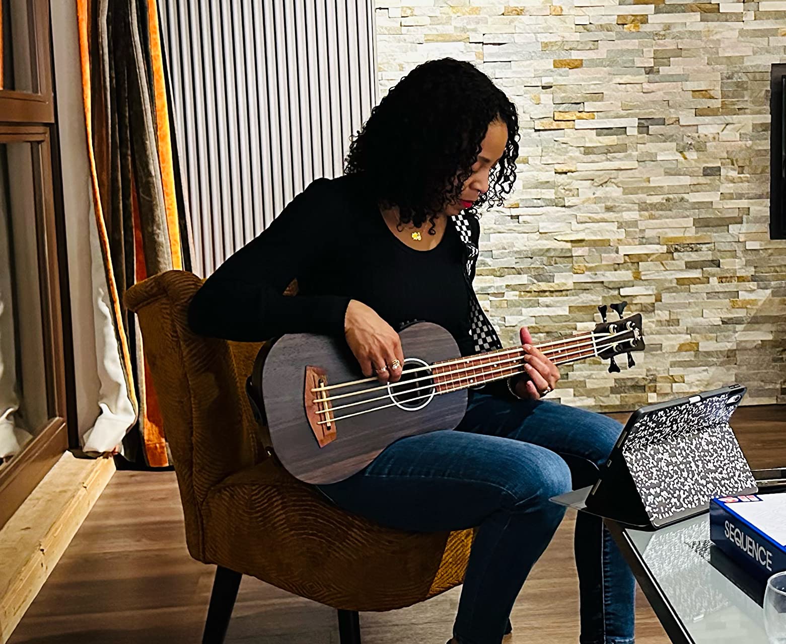 Electric Bass Ukulele, AKLOT Baritone Fretless Ukelele Bass Uke 30 inch Ebony African Blackwood Professional E-A-D-G with Gig Bag Strap for Beginner Advanced customer photo 2