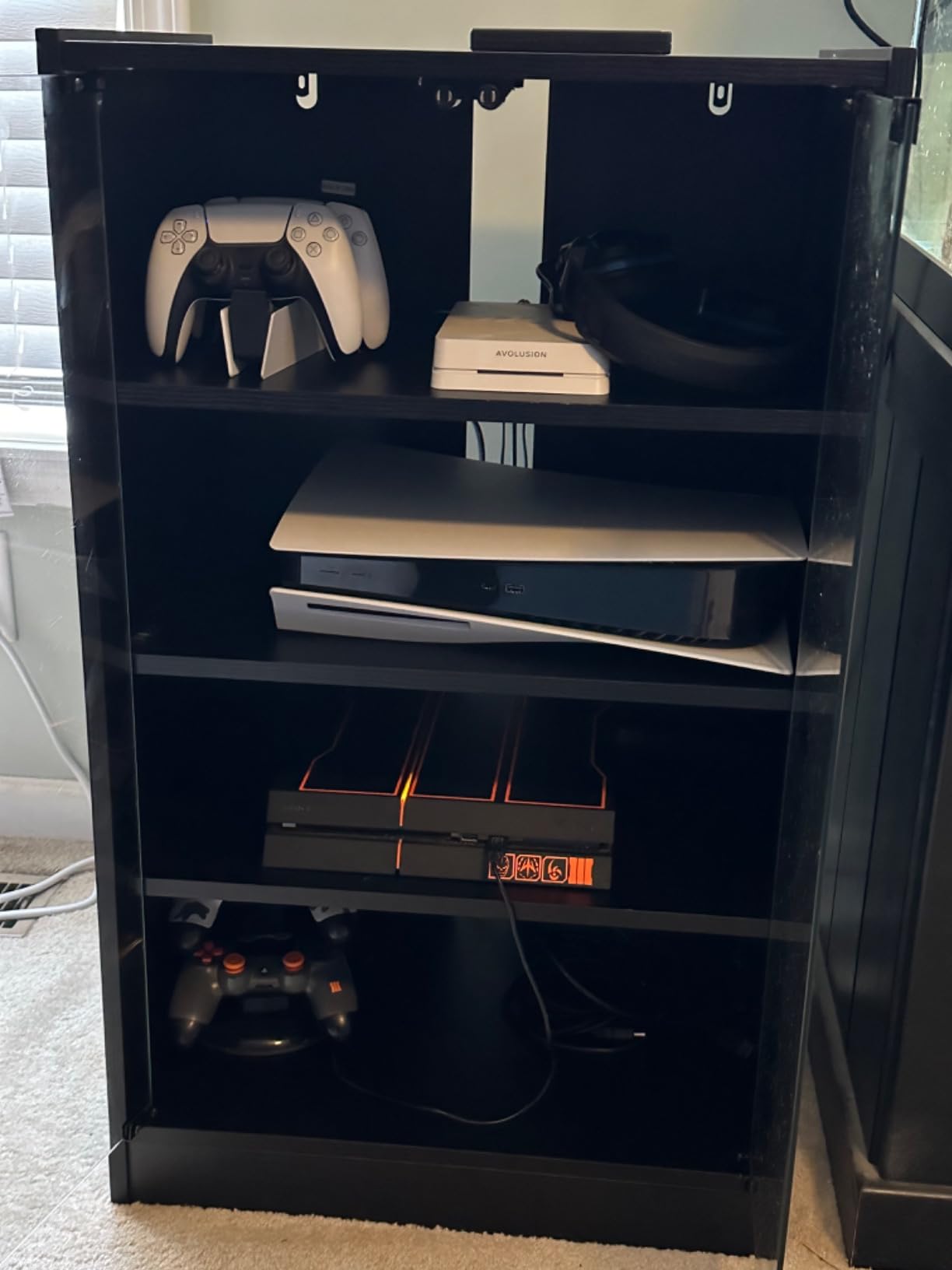 HOMCOM Media Cabinet, 4-Tier Stereo Cabinet for Vinyl Record Player, Gaming Console, AV Record Player Stand with Adjustable Shelves, Push-to-Open Glass Doors and Cable Management, Distressed Black customer photo 2