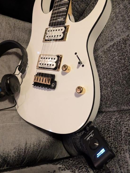 Fender Mustang Micro Personal Headphone Guitar Amplifier, 12 Amp Models, 12 Effects, Bluetooth Audio Streaming, Rechargeable, USB-C Recording customer photo 2