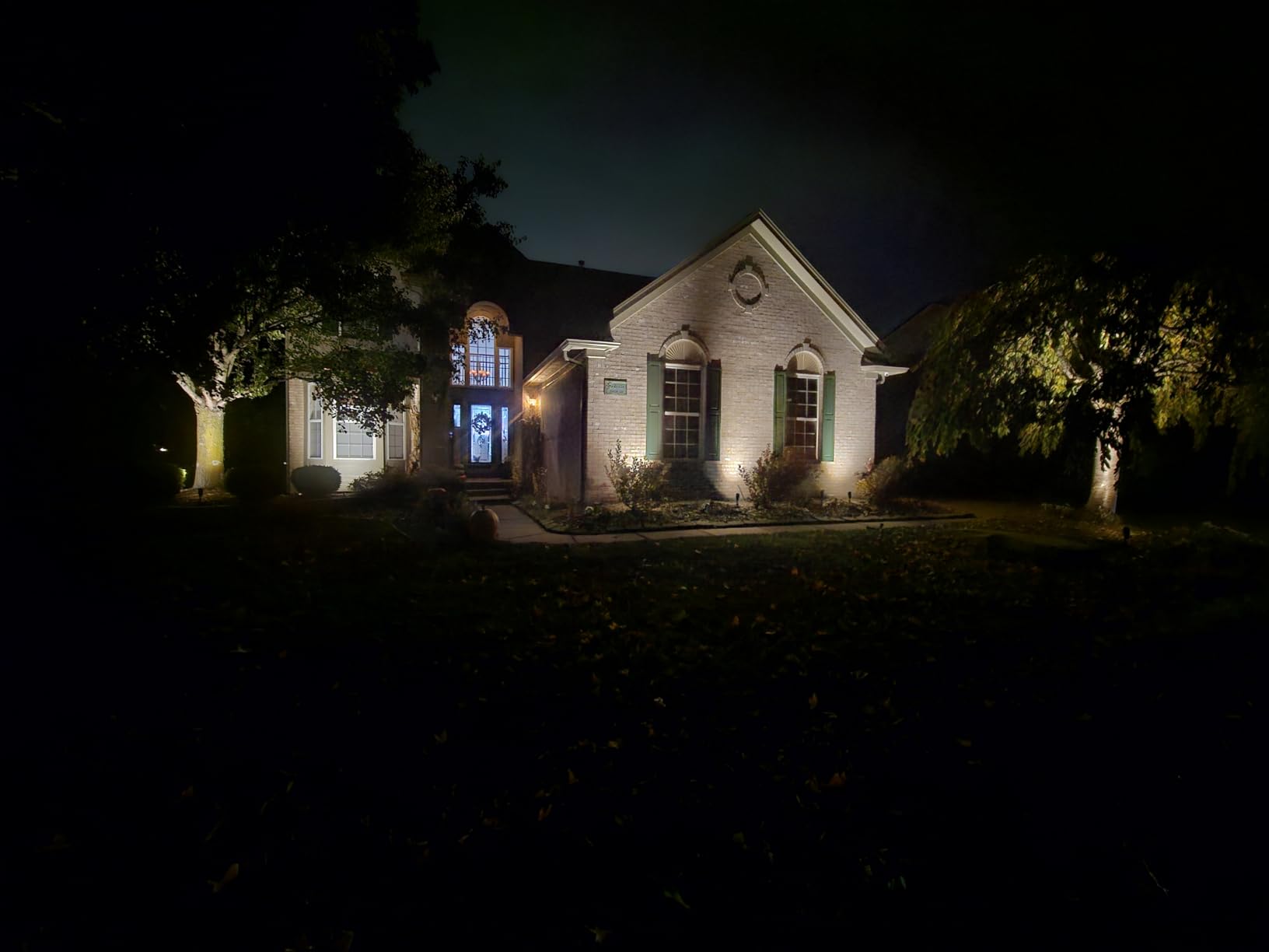 Landscape Lighting 12V 5W LED Landscape Spotlight Cast-Aluminum Waterproof Outdoor Low Voltage 450 Lumen Warm White for Garden, Lawn, Porch, Patio and Yard (2 Pack, Black) customer photo 1