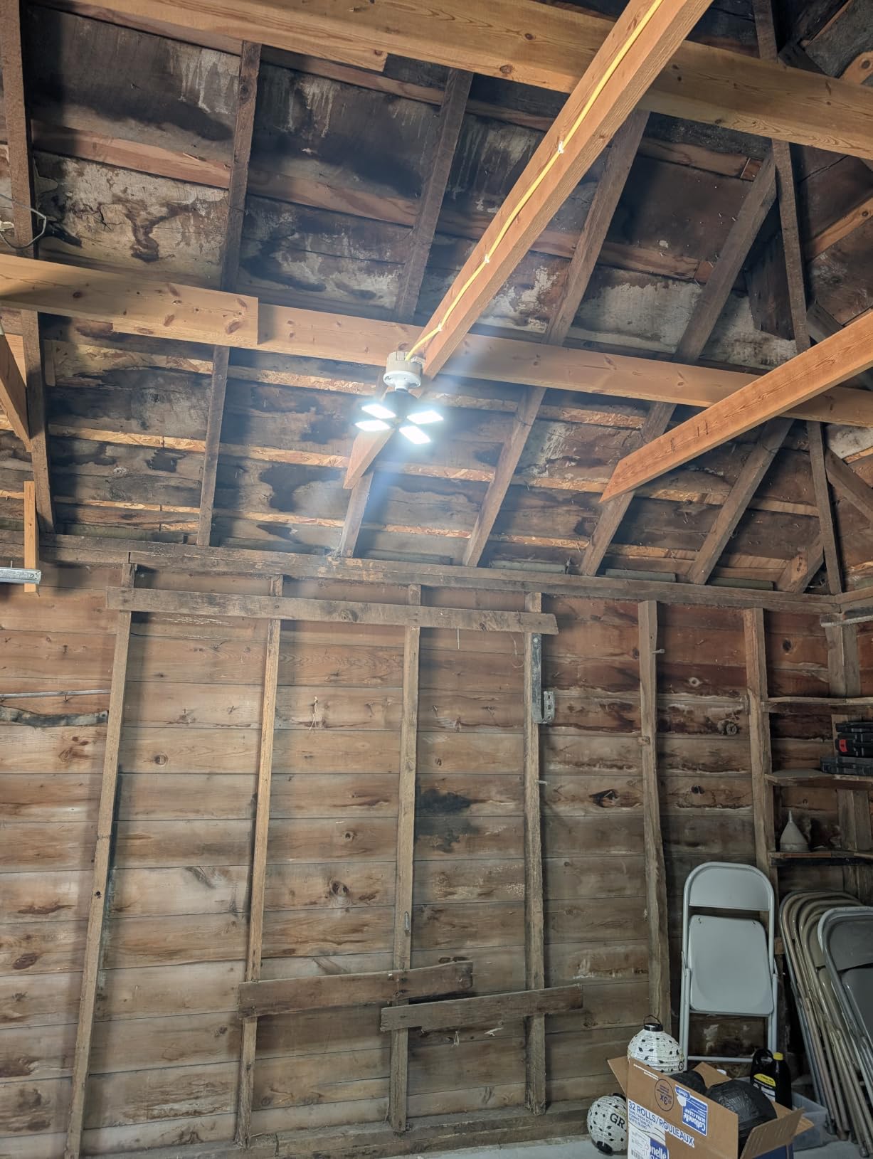Tudoccy LED Garage Light 4 Pack, 120W Ultra Bright LED Shop Light with 4 Adjustable Panels, 18000LM E26/E27 Base Deformable Ceiling Fixtures for Garage, Workshop, Attic, Basement, Barn customer photo 1