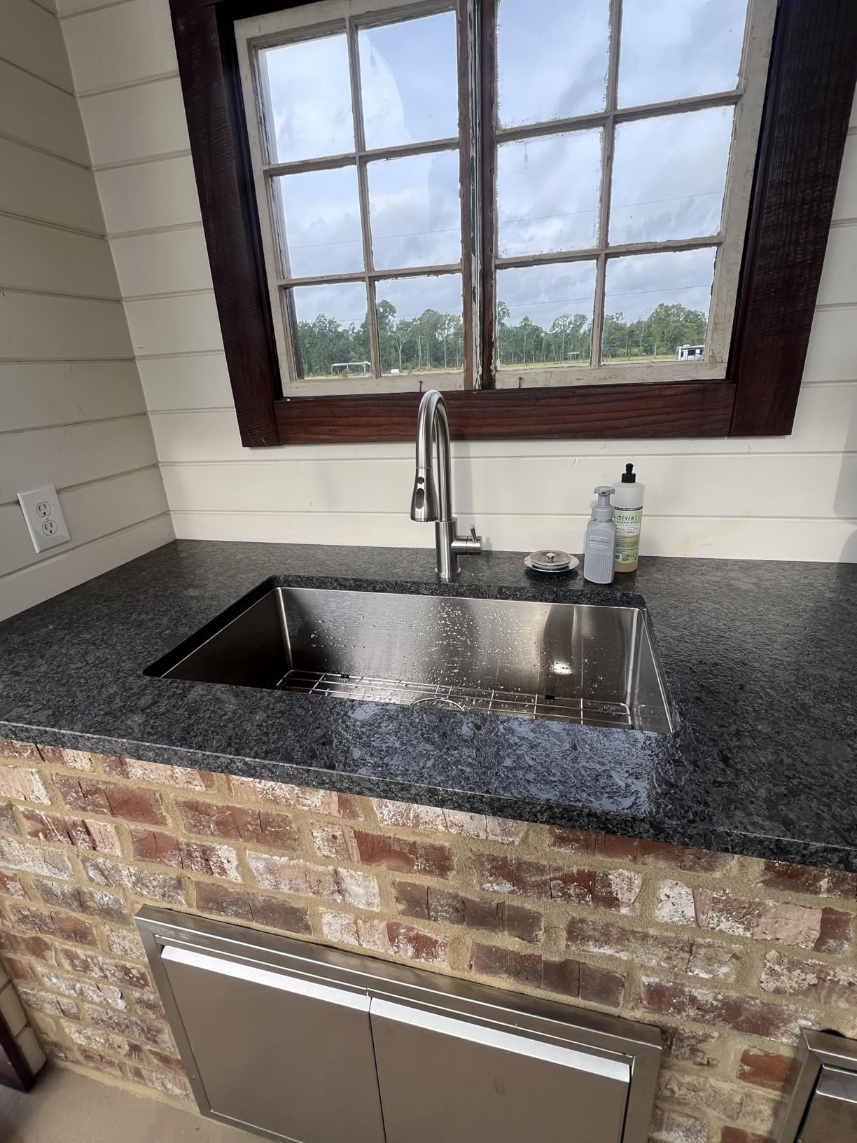 Kitchen Sink 30x18 Inch Undermount Sink Stainless Steel 16 Gauge Single Bowl Kitchen Sinks Set (5 Item Bundle: Sink, Bottom Grid, Drain Assembly, Drain Cap, Towel) customer photo 2
