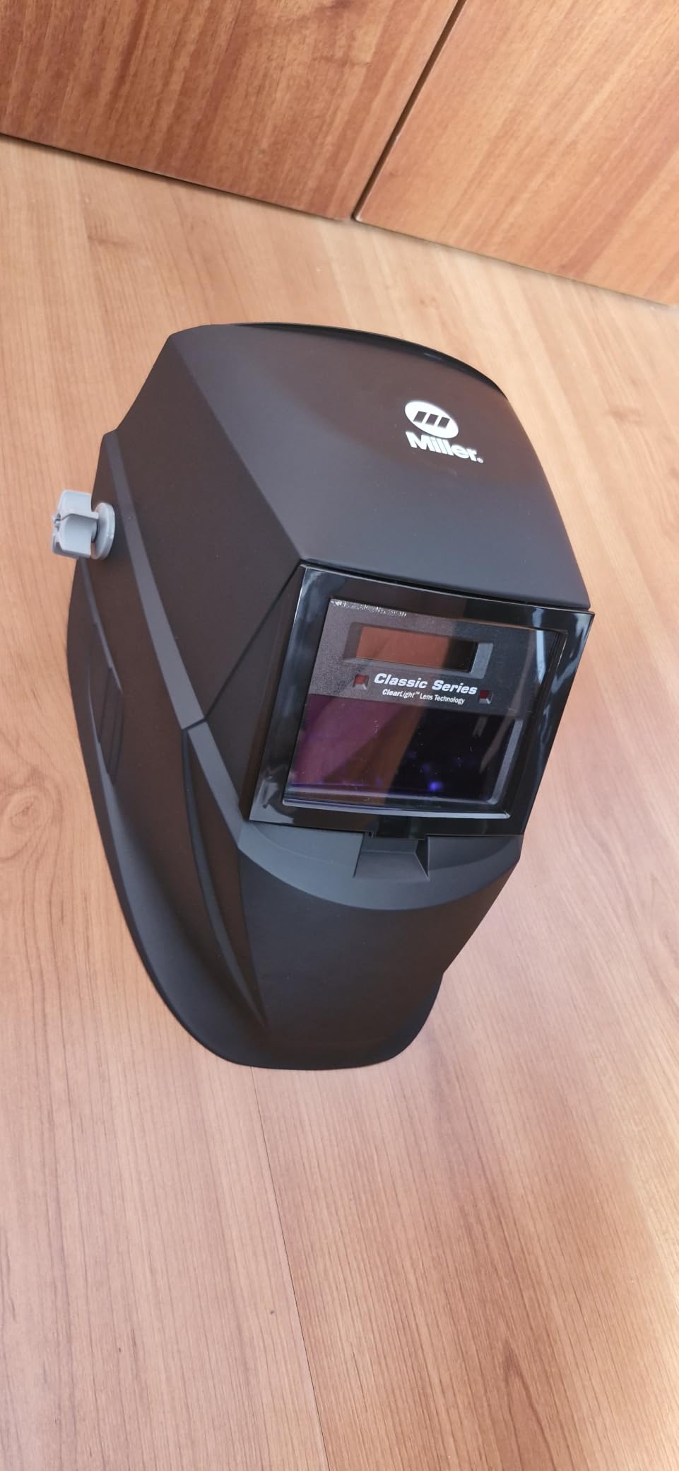 Miller Classic Series Auto-Darkening Welding Helmet - Professional TIG/MIG Welding Mask with ClearLight Technology, High Definition Optics, Variable Shade 8-13, Comfortable Headgear, Black customer photo 1