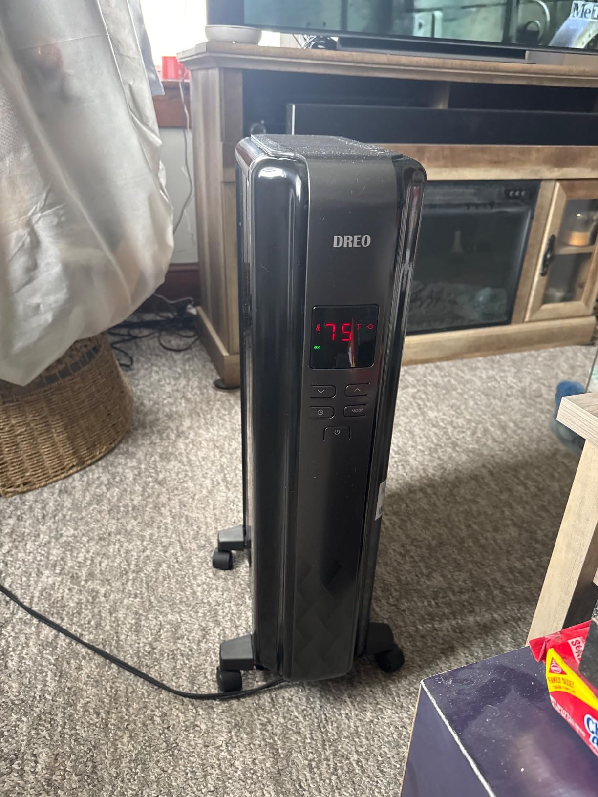 DREO Oil Filled Radiator Heater, Electric Radiant Heater with Remote Control, 4 Modes, Overheat & Tip-Over Protection, 24h Timer, Digital Thermostat, Quiet Space Heater for Indoor Use Large Room customer photo 1
