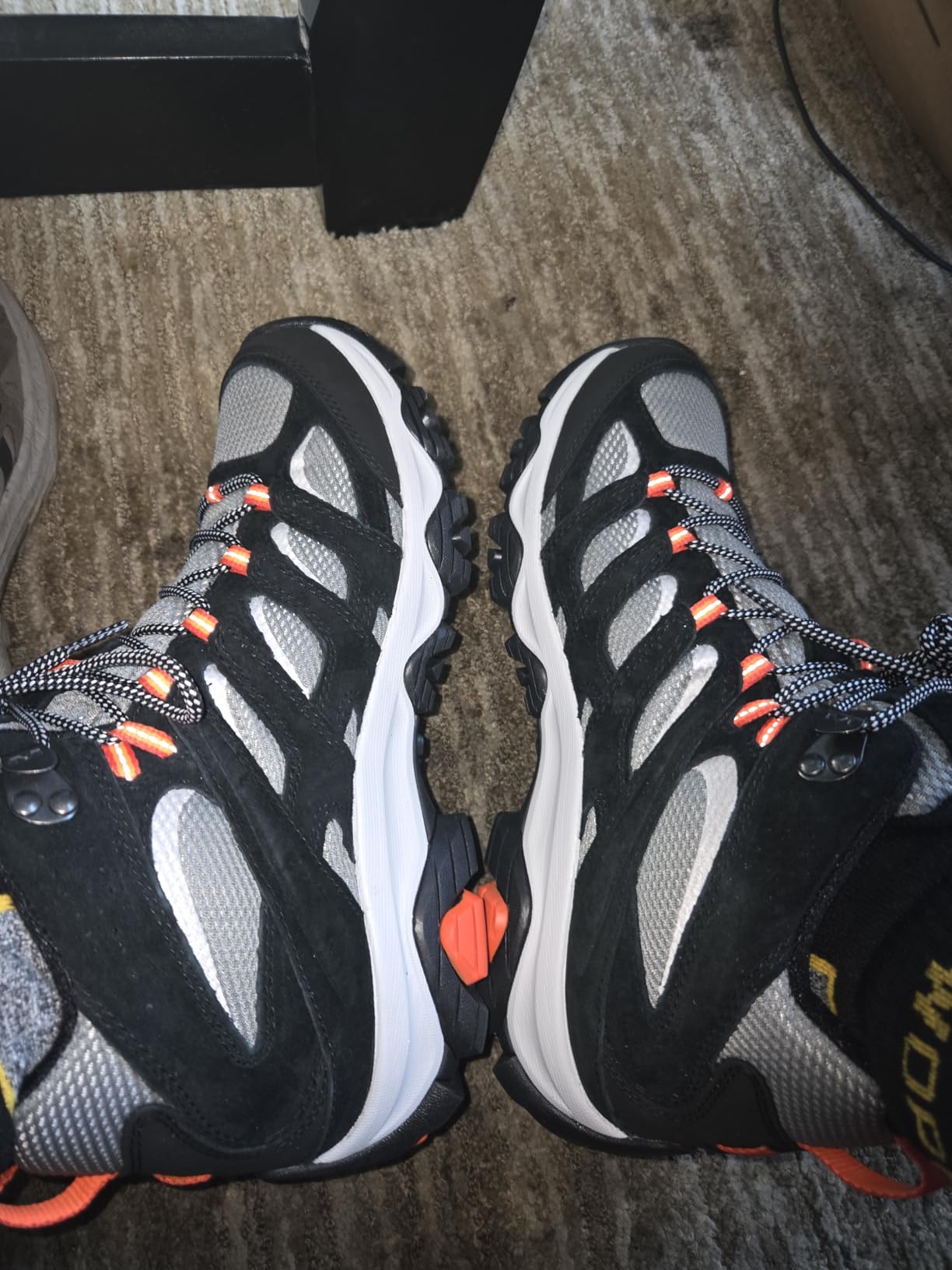 Merrell Men's Moab 3 Mid Waterproof Hiking Boots customer photo 2