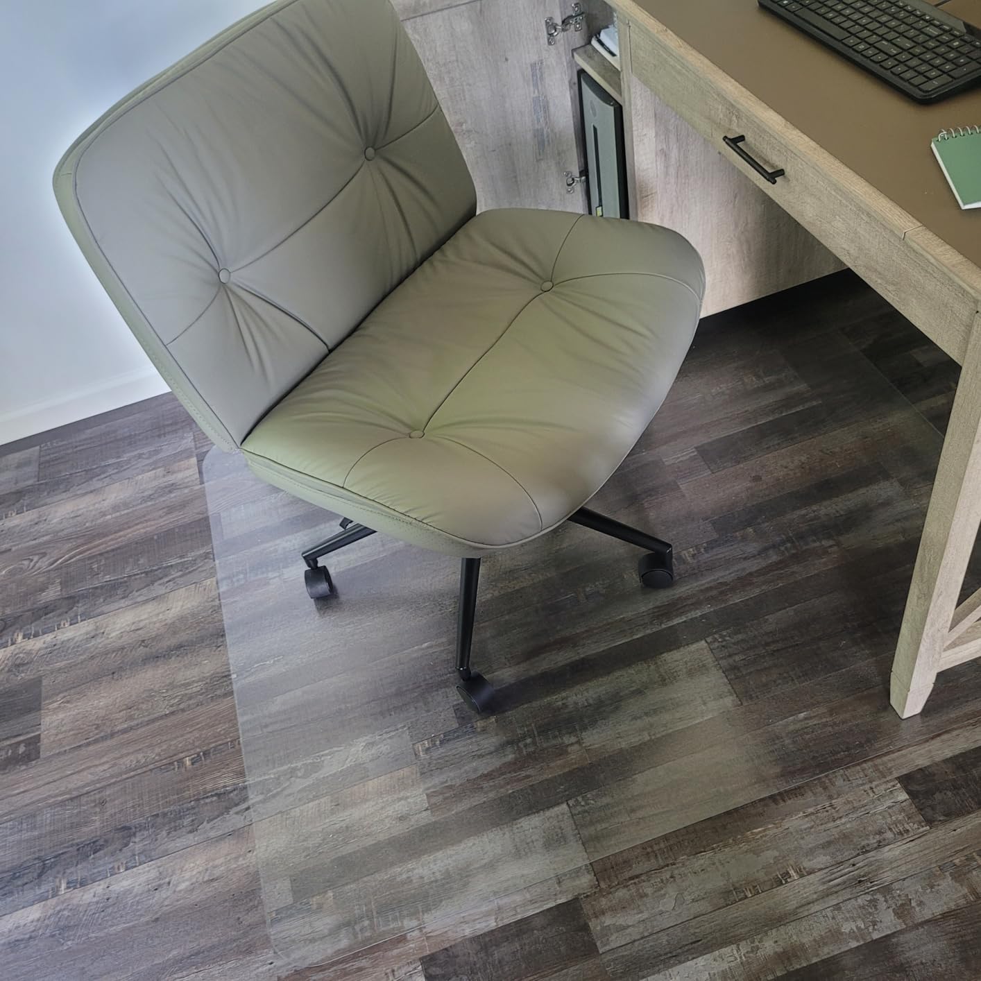 MSI McKenna 7 in. x 48 in. Luxury Vinyl Flooring, Rigid Core Planks, LVT Tile, Waterproof LVT, Wood Grain Finish, Digby Gray-Dark, 12 MIL Wear Layer, 5 mm Thick, 23.77 sq.ft/Case customer photo 1
