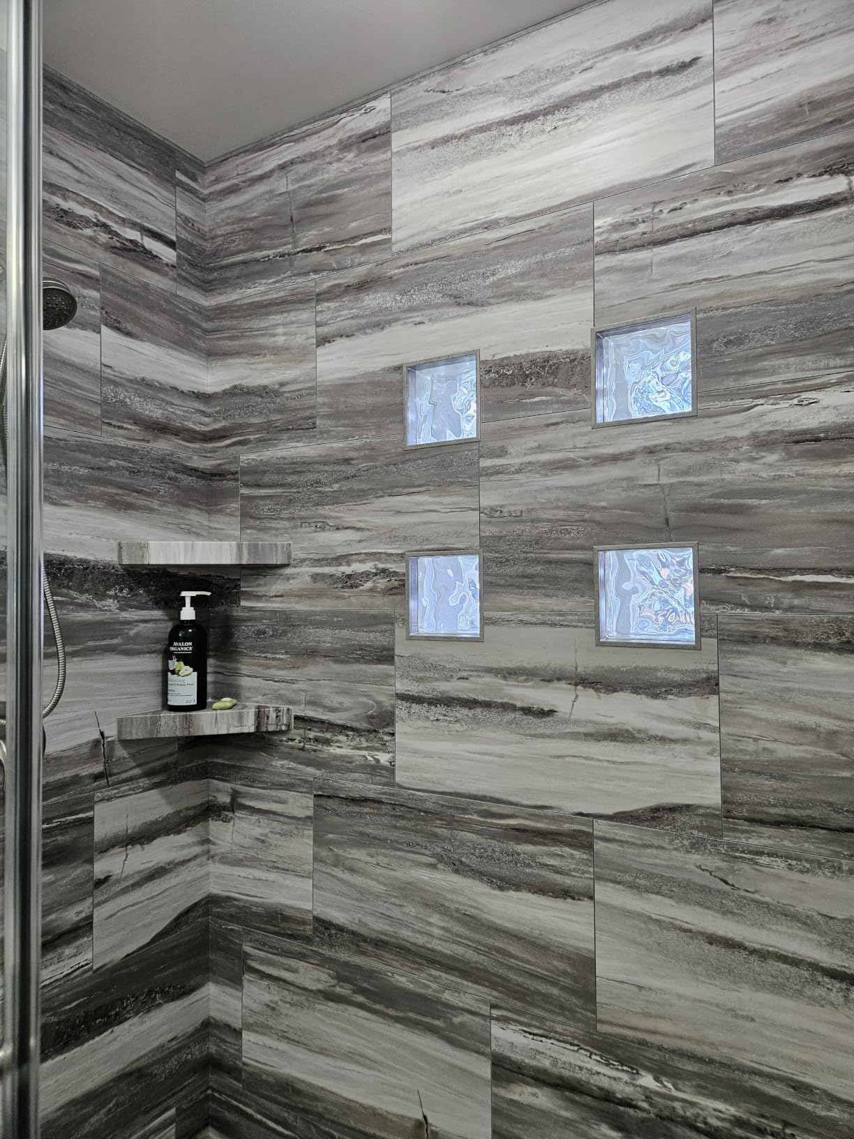 Palisade 25.6 in. x 14.8 in. Vinyl Tile Surround Kit in Carrara Marble | Interlocking waterproof tile surround for kitchen or bathroom customer photo 2