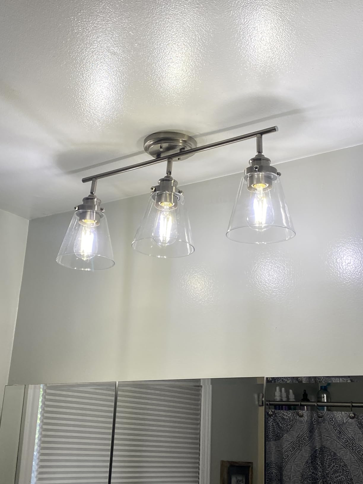 Globe Electric 59628 Jackson 3-Light Track Lighting, Brushed Nickel, Clear Glass Shades, Silver, Bulb Not Included customer photo 1