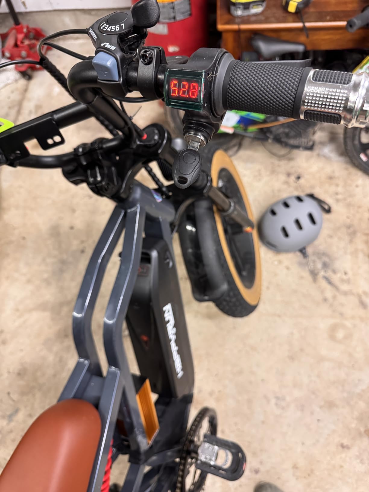 48V/64V/72V 1000W-1500W Brushless Motor Controller, 12-Tube High Power Sine Wave Ebike Controller for Electric Bicycle, Scooter, Motorcycle, Go-Kart, and DIY Heavy Duty Motor Conversion customer photo 1