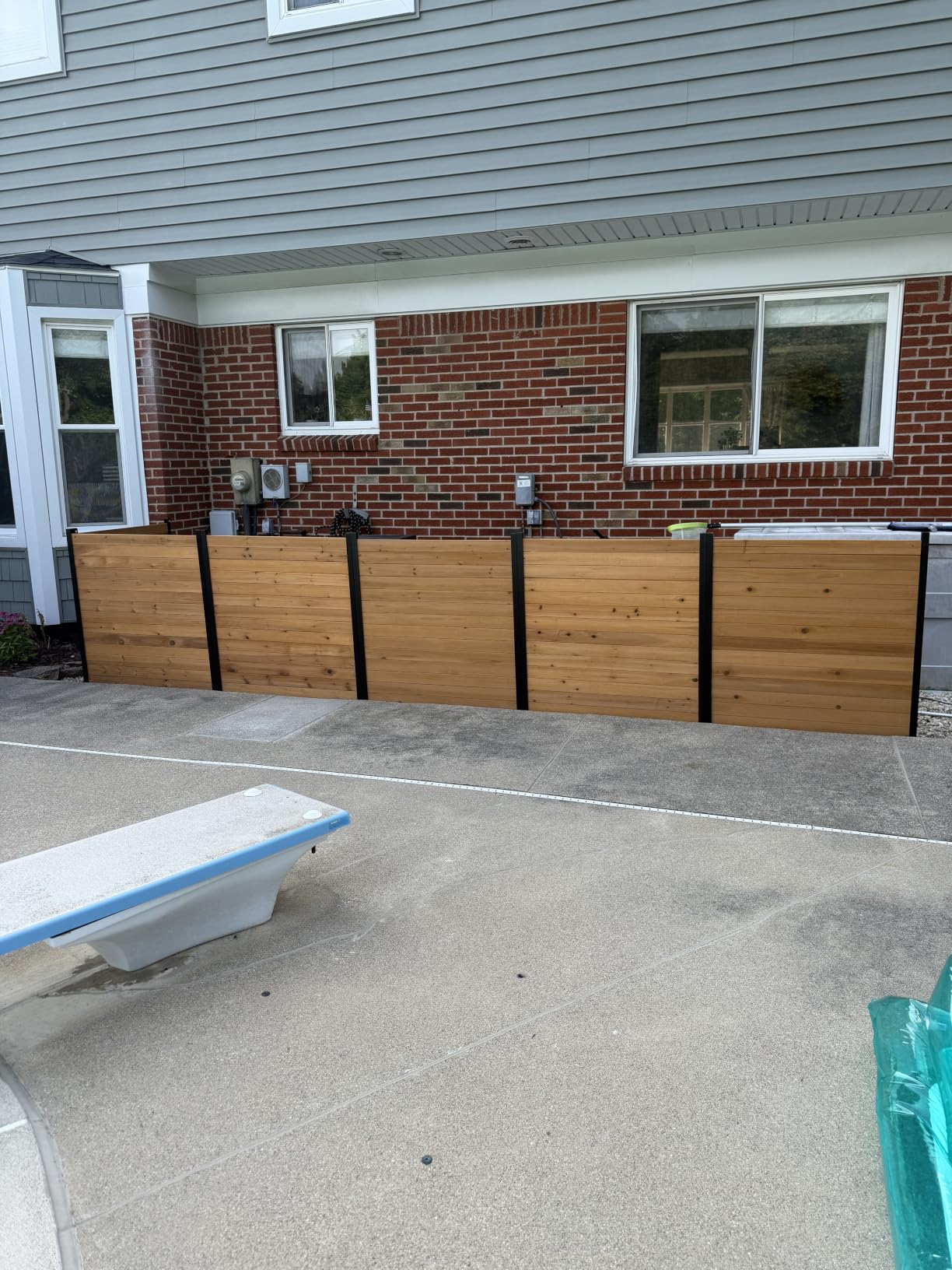 Enclo Richmond Privacy Screen, Cedar Wood, DIY No Dig Screen Kit | 3.5ftH x 3ftW, 2 Panels customer photo 1