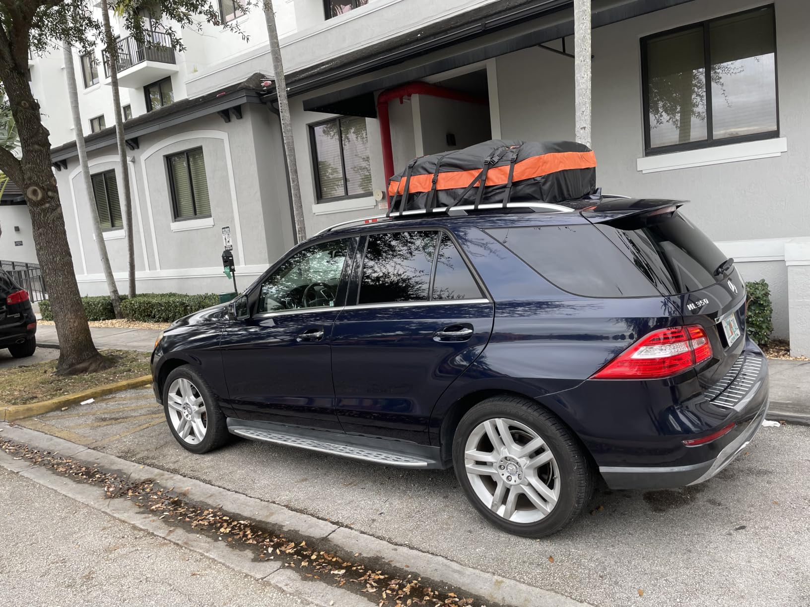 Car Rooftop Cargo Carrier Bag, 15 Cubic Feet Waterproof Heavy Duty 840D Car Roof Bag for All Vehicle with/Without Racks - Anti-Slip Mat, 6 Door Hooks, Storage Bag, 2 Extra Straps, Luggage Lock customer photo 2