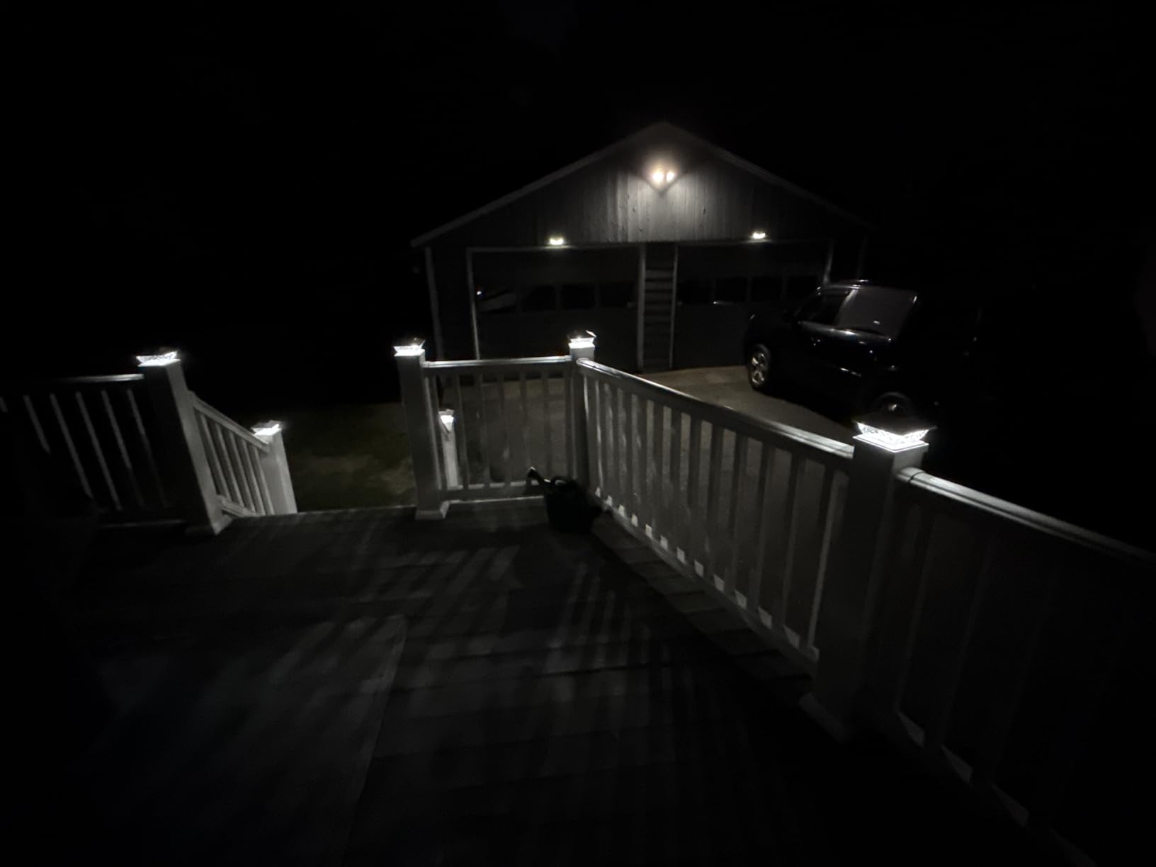 Solar Post Cap Lights Outdoor 6 Pack, 2 Modes Bright Fence Post Solar Lights Outdoor Waterproof, Deck Fence Post Cap Light Solar Powered for 4x4 4.5x4.5 5x5 Posts customer photo 1