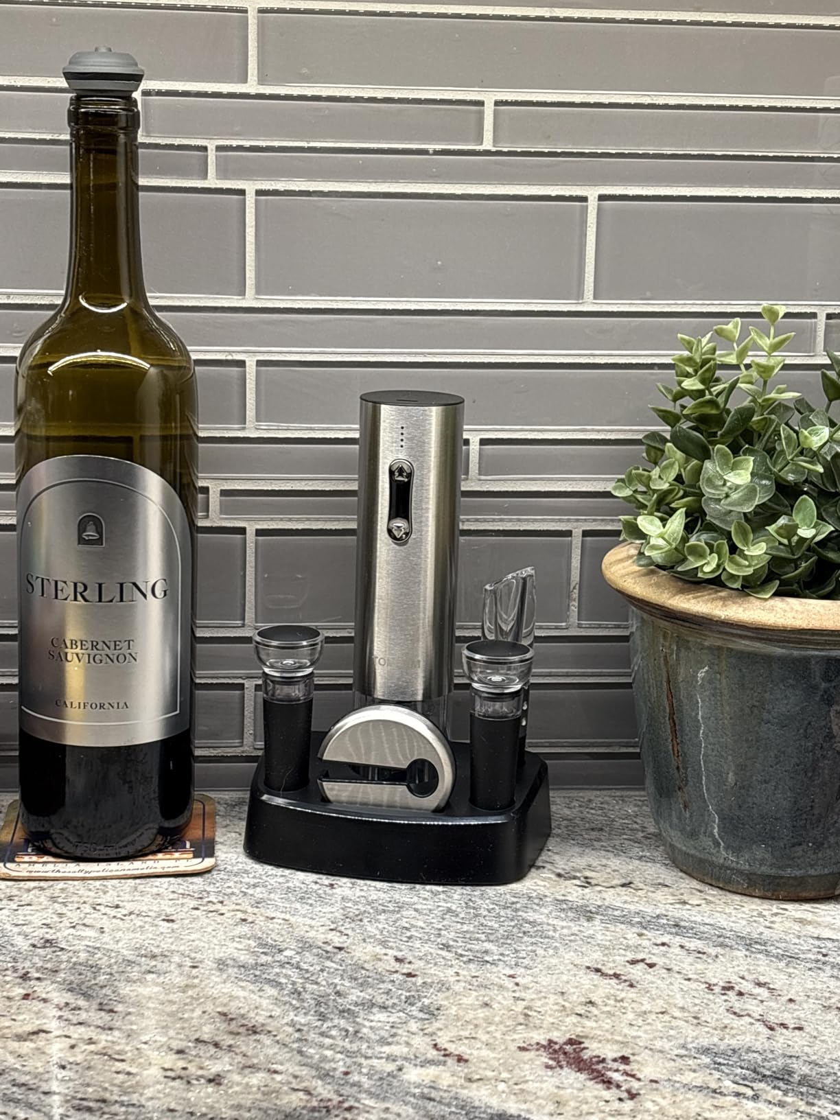 Rechargeable Electric Wine Gift Set - Aerator, Vacuum Stoppers, Foil Cutter and Bottle Opener for Home Bar and Outdoor Parties customer photo 1