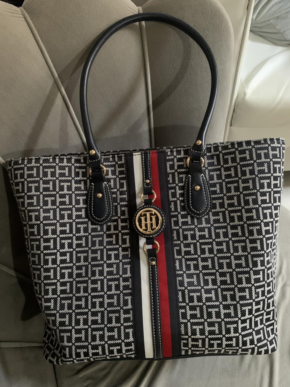 Tommy Hilfiger Women's Jaden Plus Tote customer photo 1